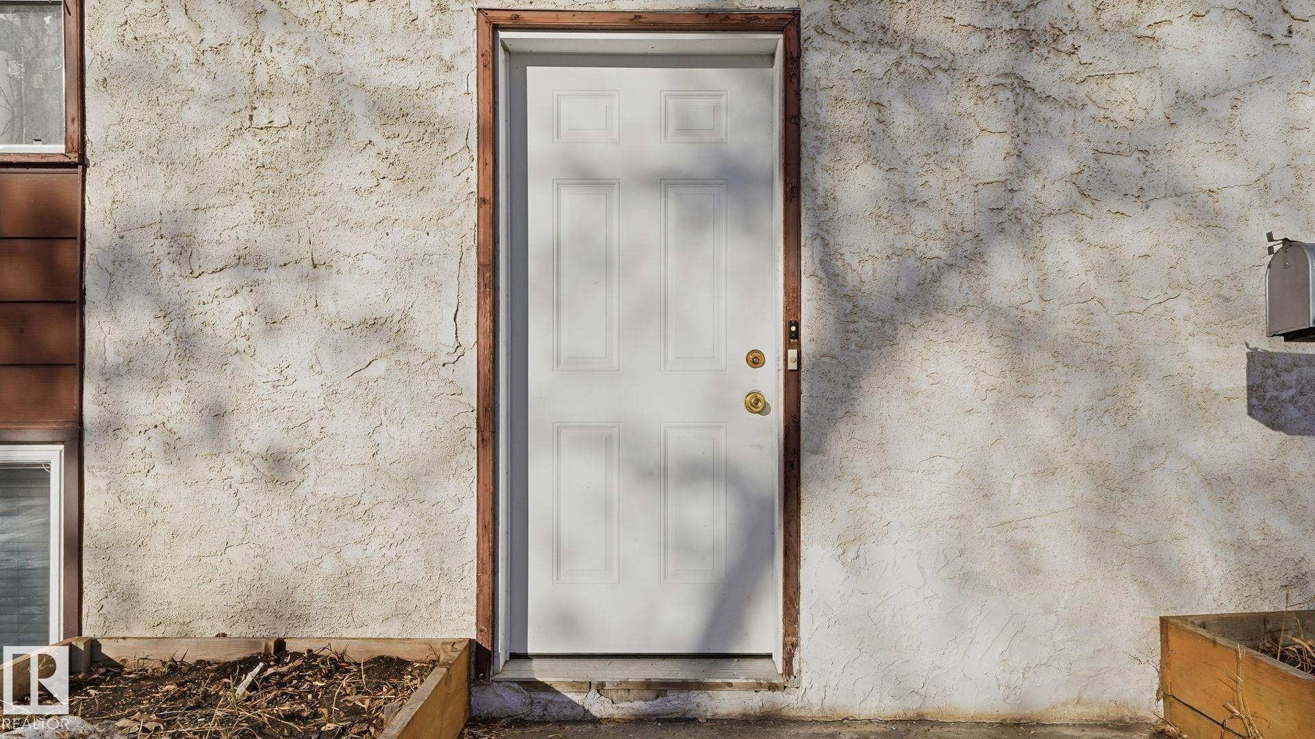 Picture for 11205 125 ST &amp; 12414 112 AV NW