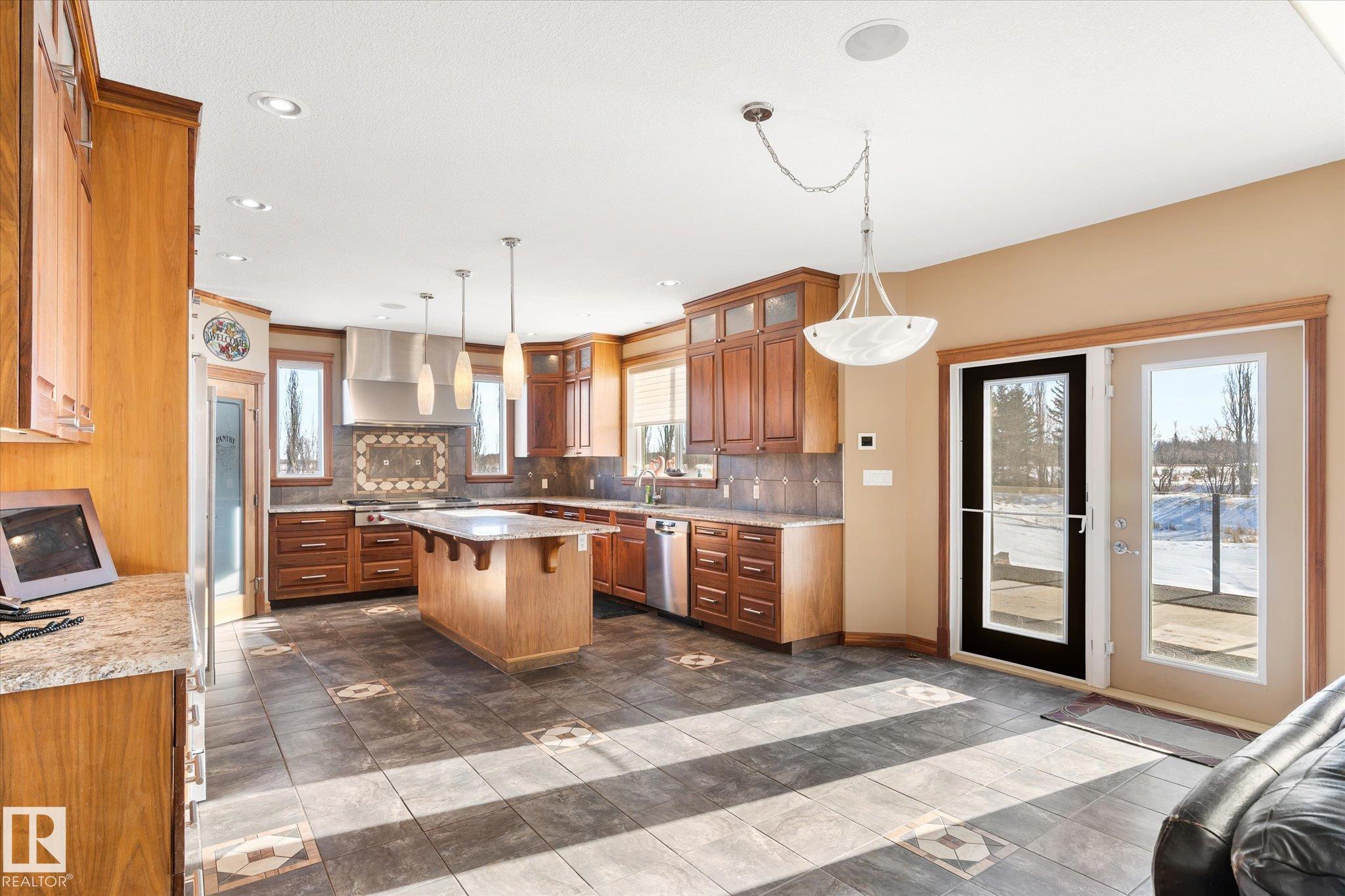 Photo 17 at 27510 Hwy 37 Highway, None, Rural Sturgeon County