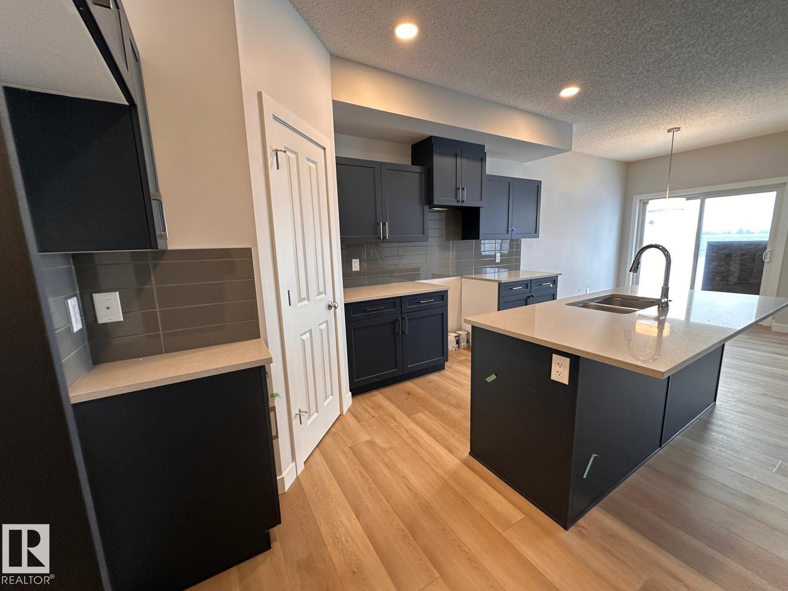 Picture for 3012 9 ST NW