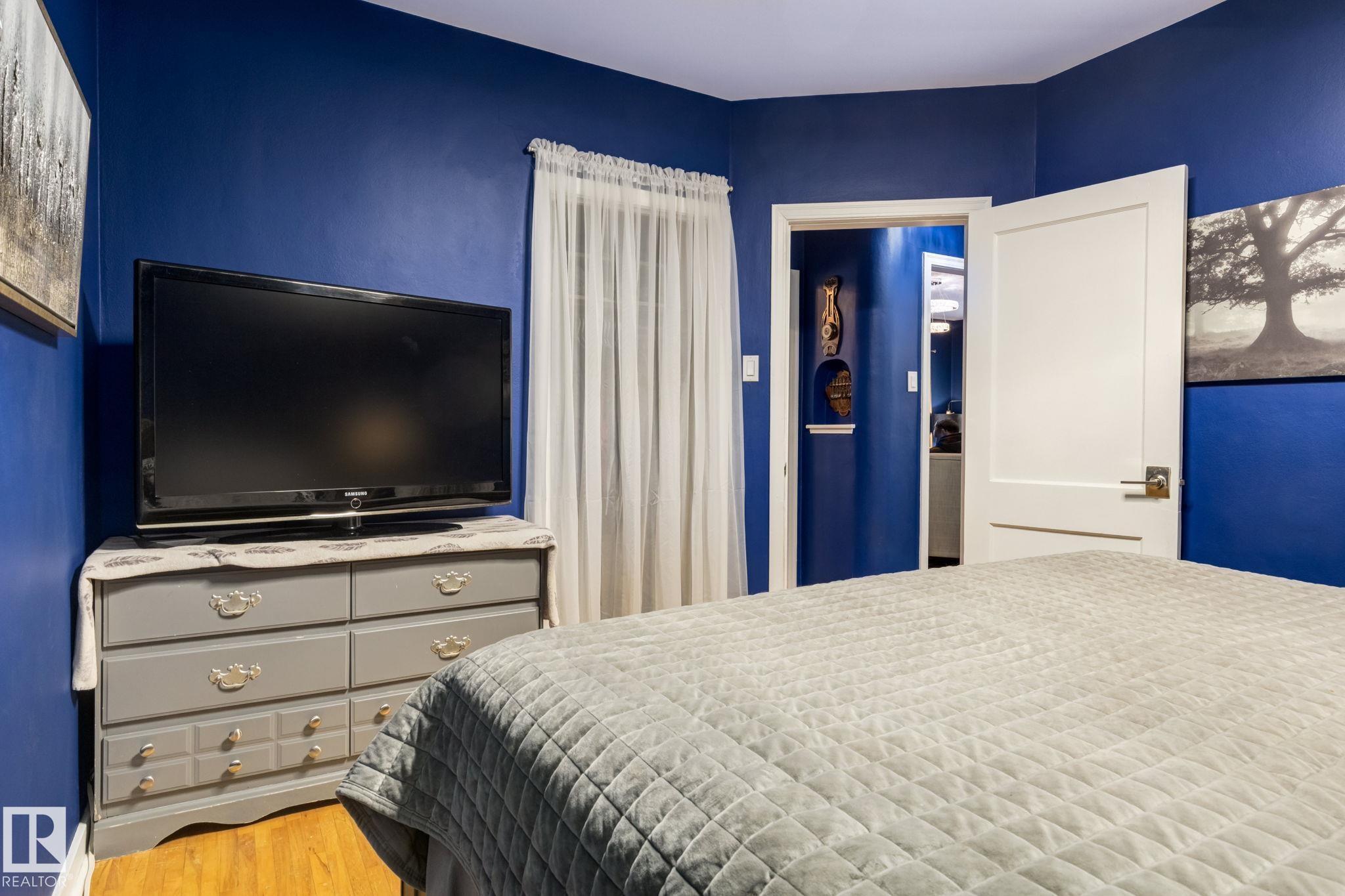 Photo 16 at 11844 96 Street NW, Alberta Avenue, Edmonton