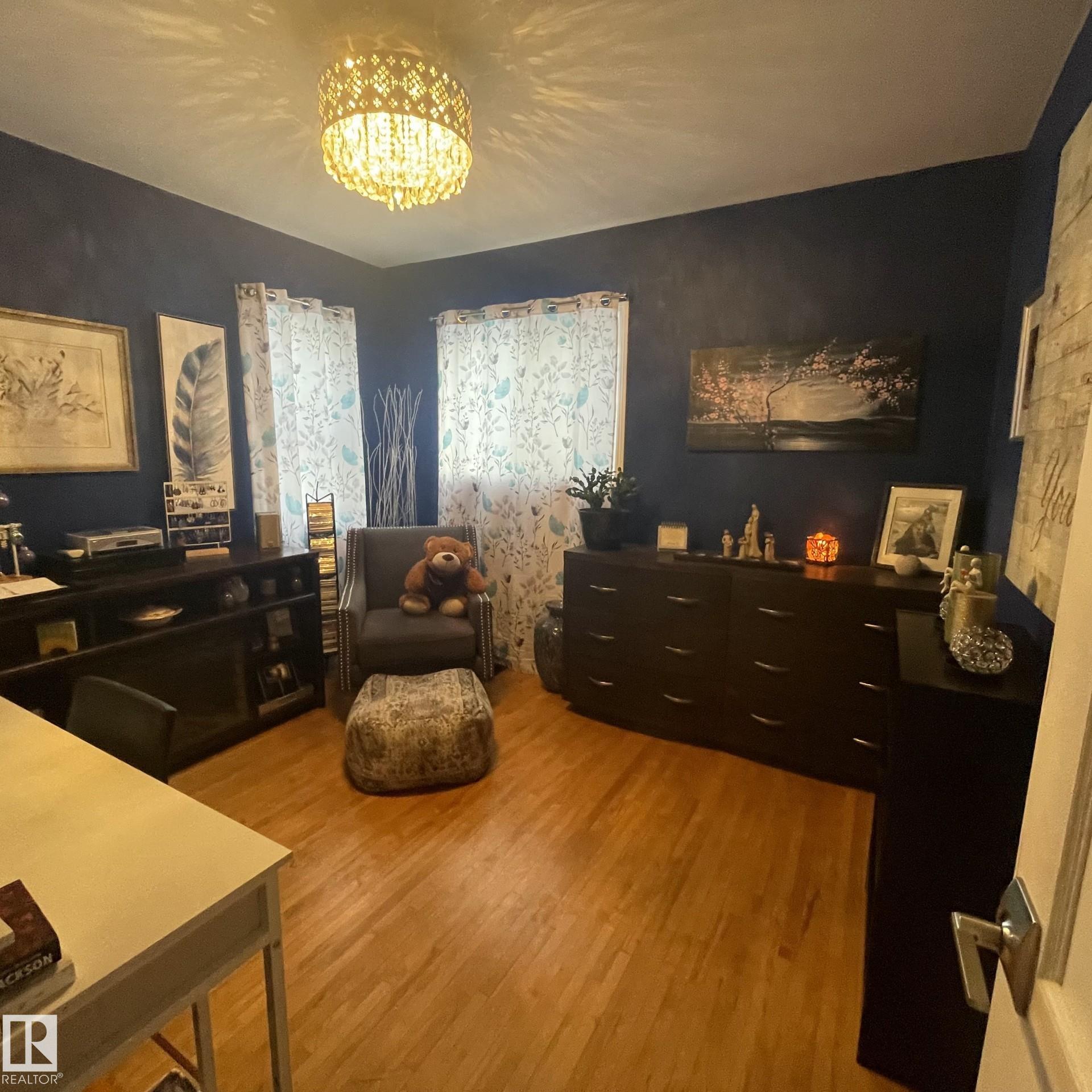 Photo 19 at 11844 96 Street NW, Alberta Avenue, Edmonton