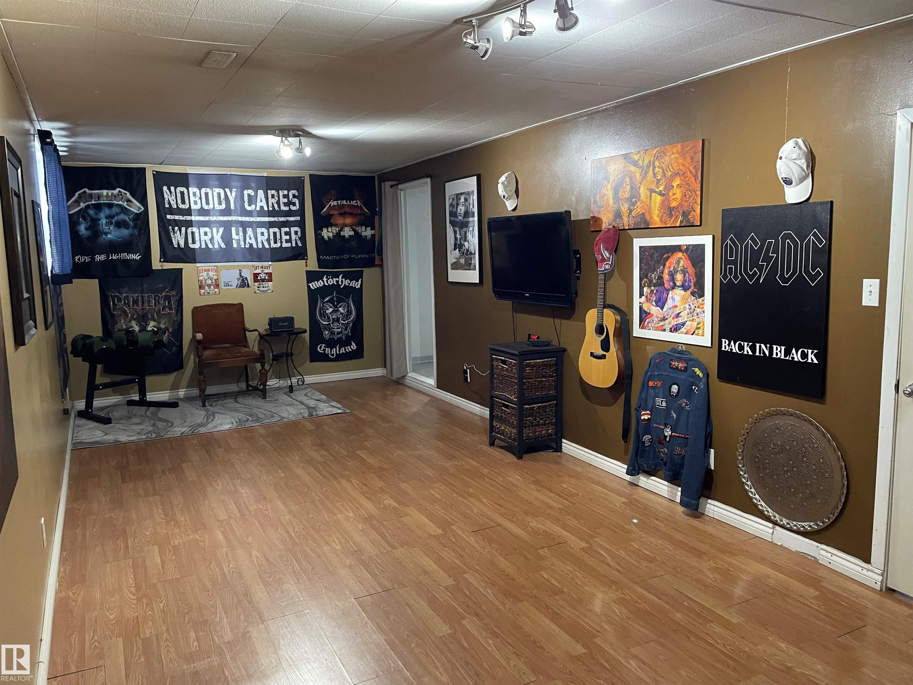 Photo 25 at 11844 96 Street NW, Alberta Avenue, Edmonton