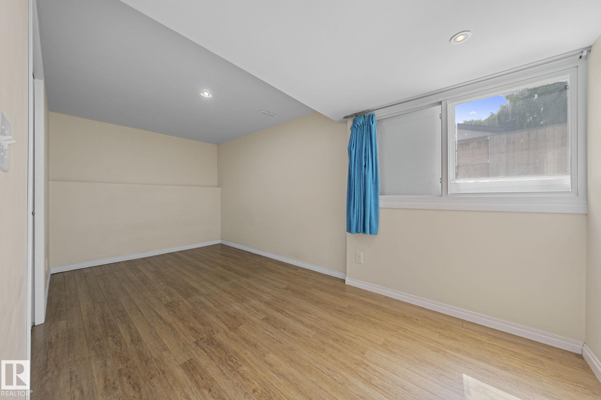 Photo 36 at 10458 14 Avenue NW, Bearspaw, Edmonton