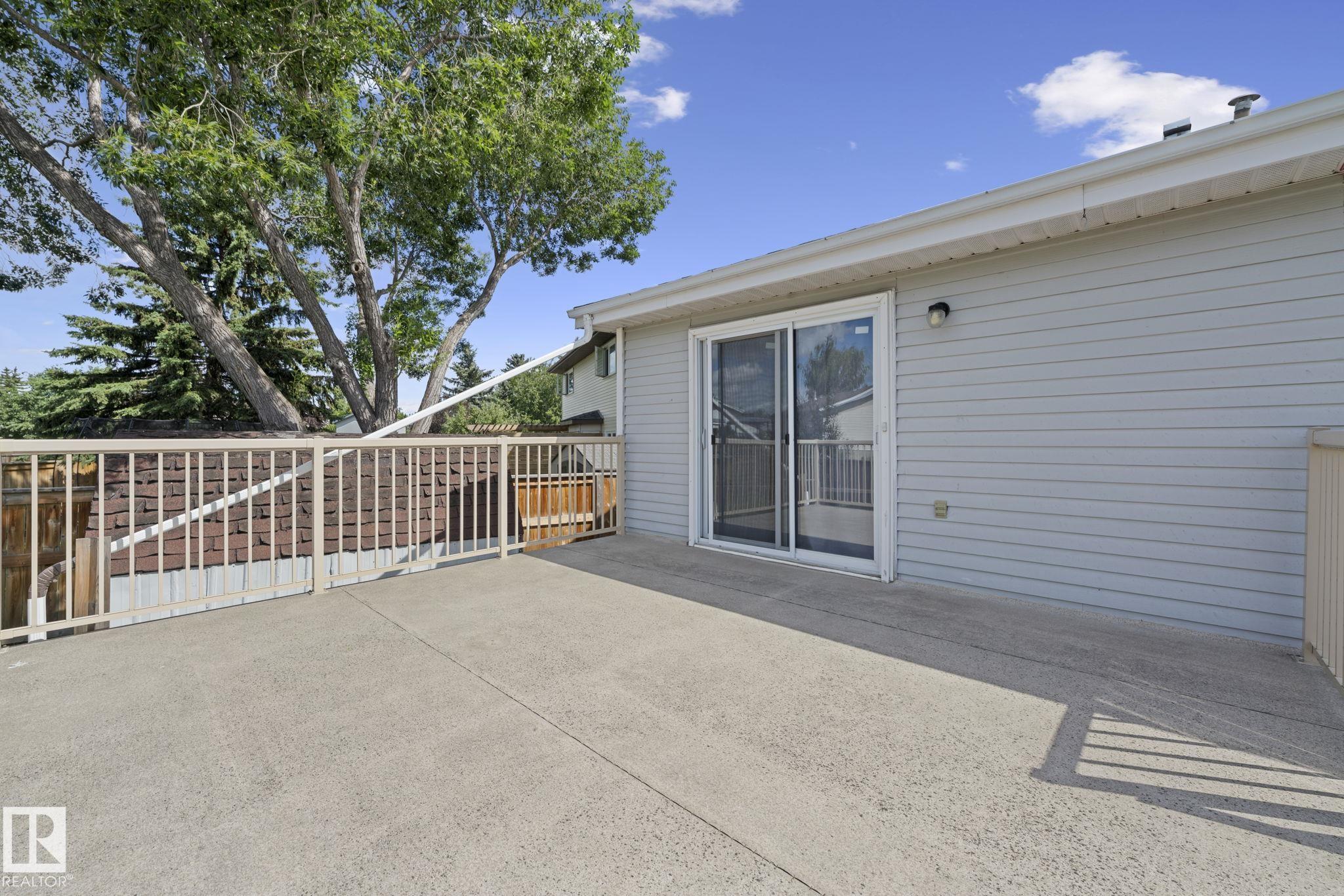 Photo 9 at 10458 14 Avenue NW, Bearspaw, Edmonton