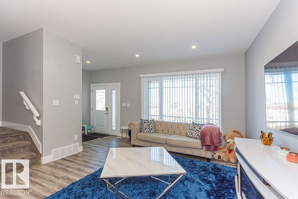 Photo 7 at 1224 Mcconachie Boulevard NW, McConachie Area, Edmonton