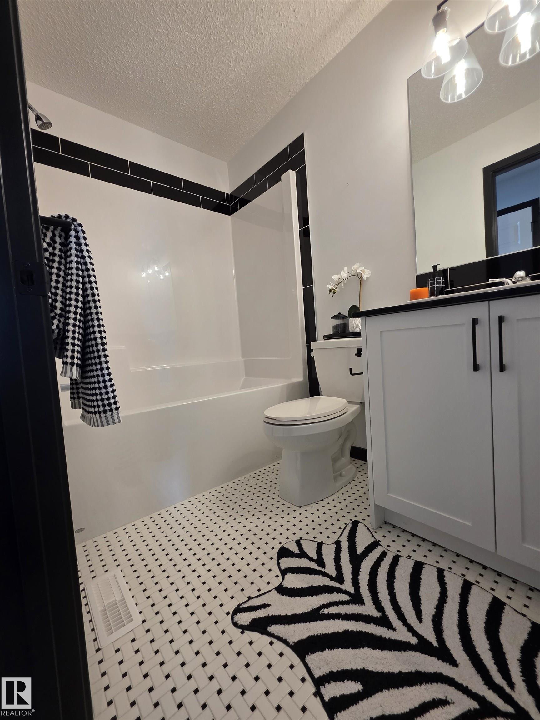 Photo 22 at 7015 52 Avenue, Elan, Beaumont