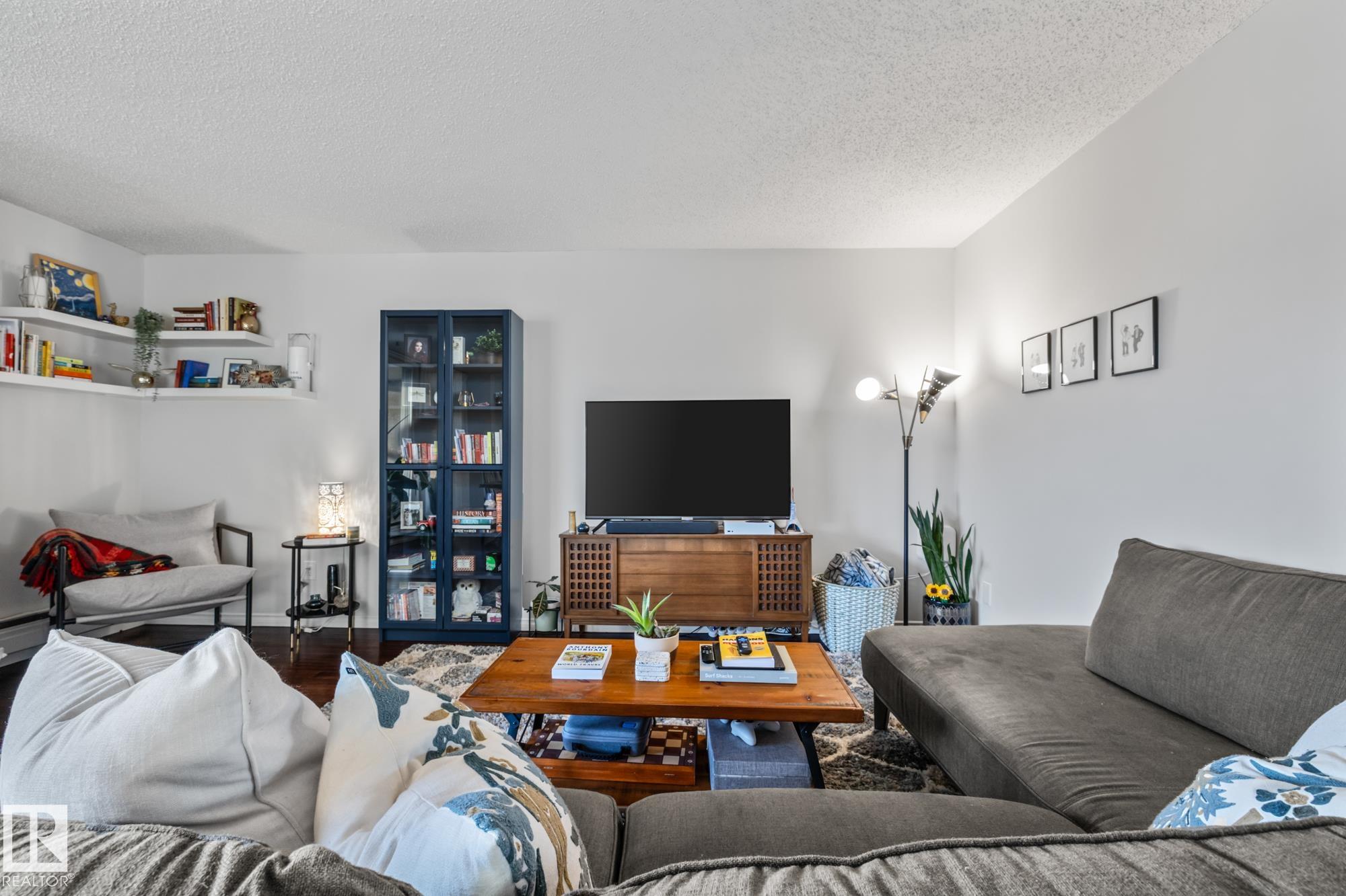 Photo 15 at 1502 - 9909 110 Street NW, Wîhkwêntôwin, Edmonton