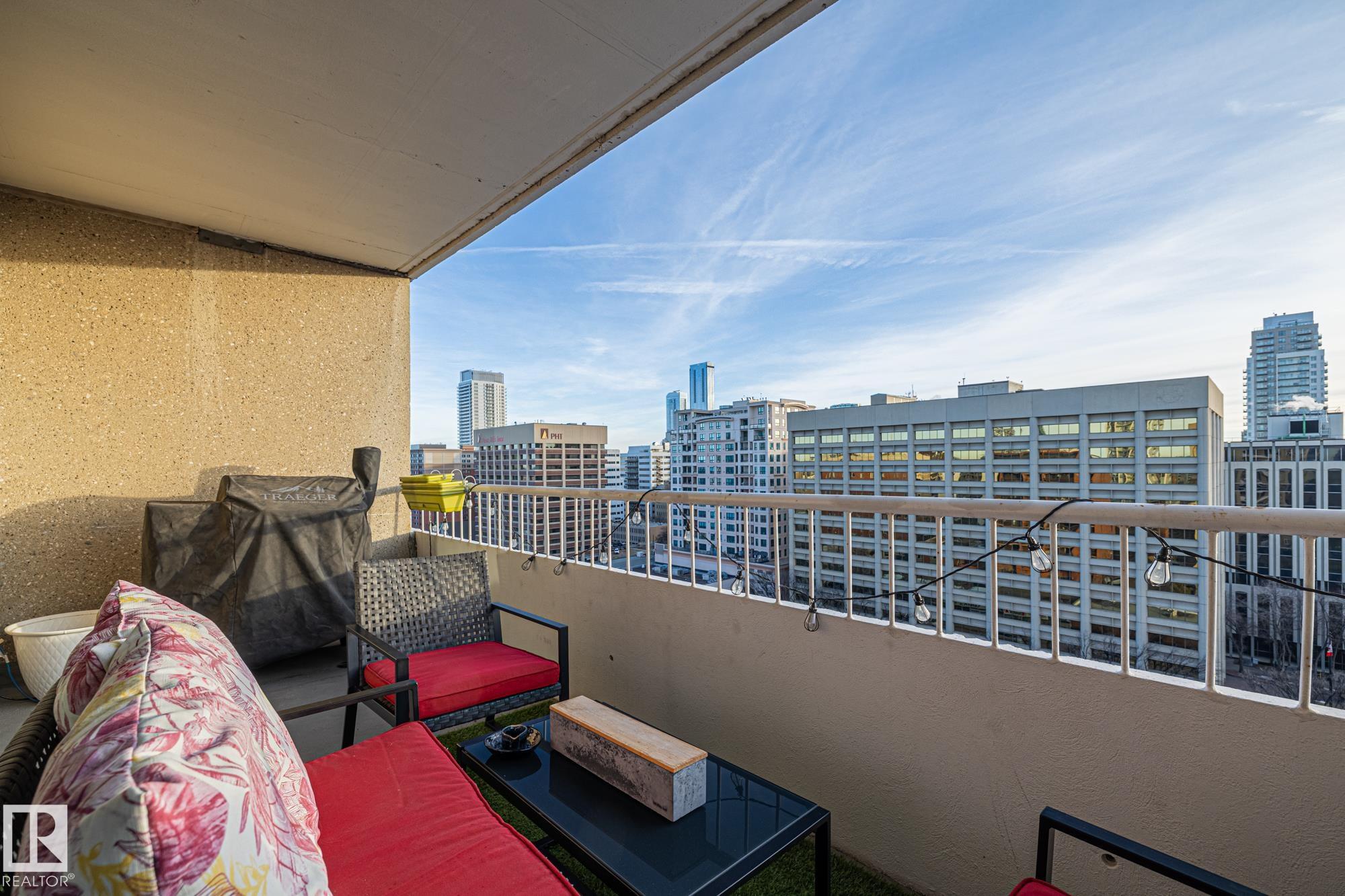 Photo 10 at 1502 - 9909 110 Street NW, Wîhkwêntôwin, Edmonton