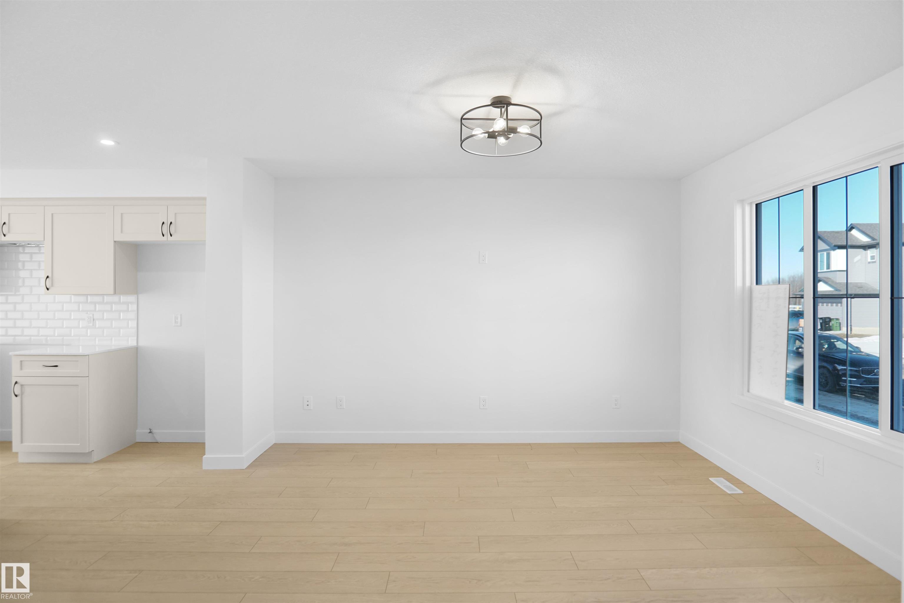 Picture for 20935 16 AV NW