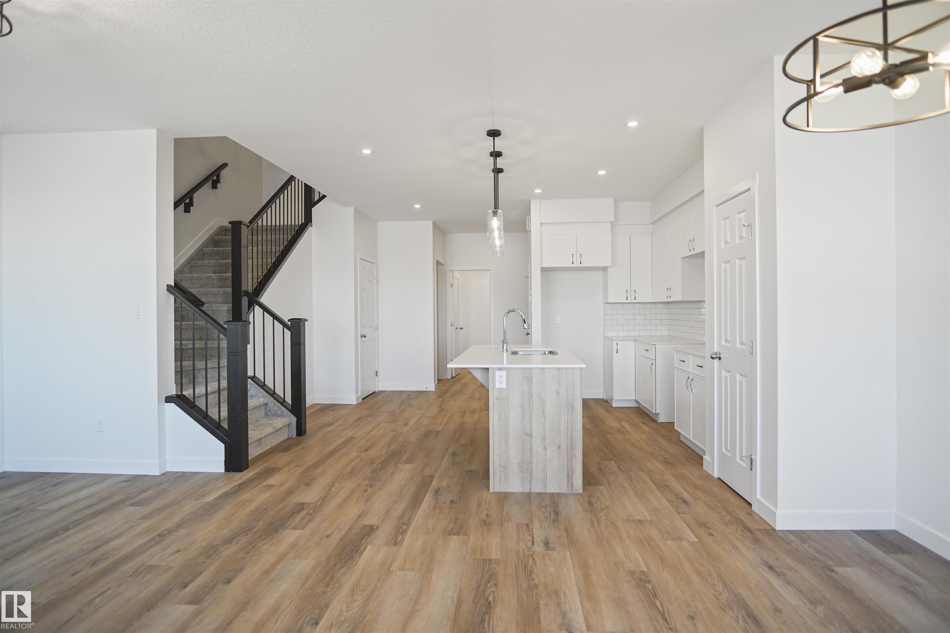 18955 28 Avenue NW, The Uplands, Edmonton