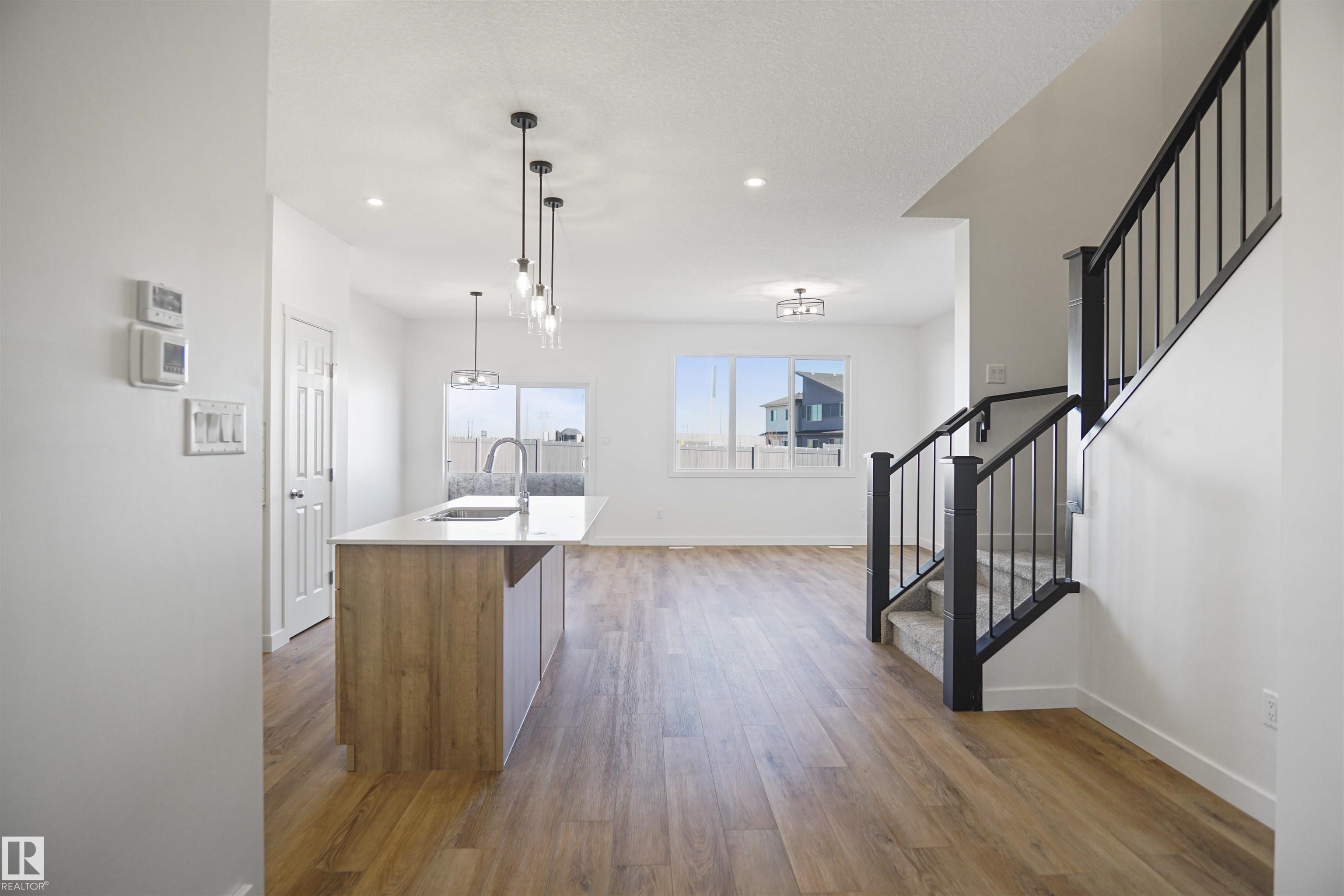 Photo 7 at 18955 28 Avenue NW, The Uplands, Edmonton