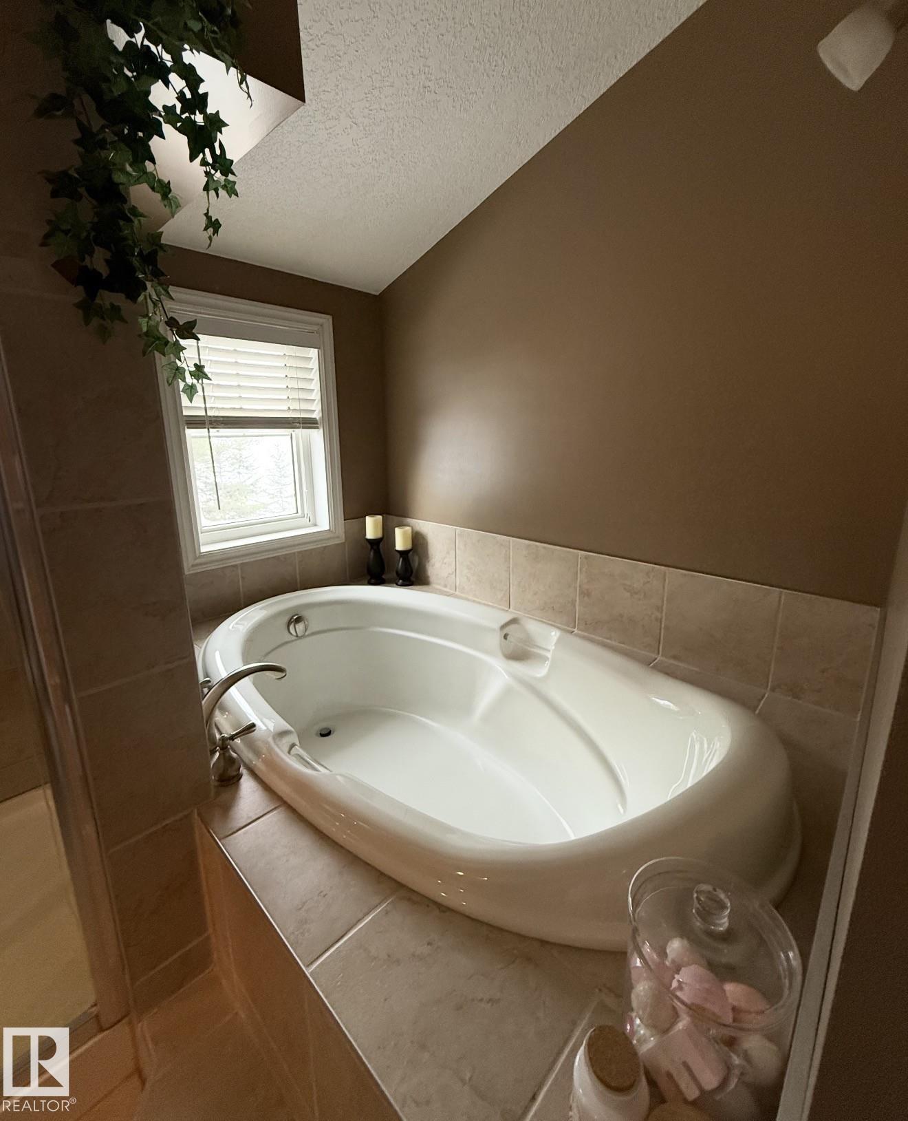 Photo 29 at 53506 Rge Rd 271, None, Rural Parkland County