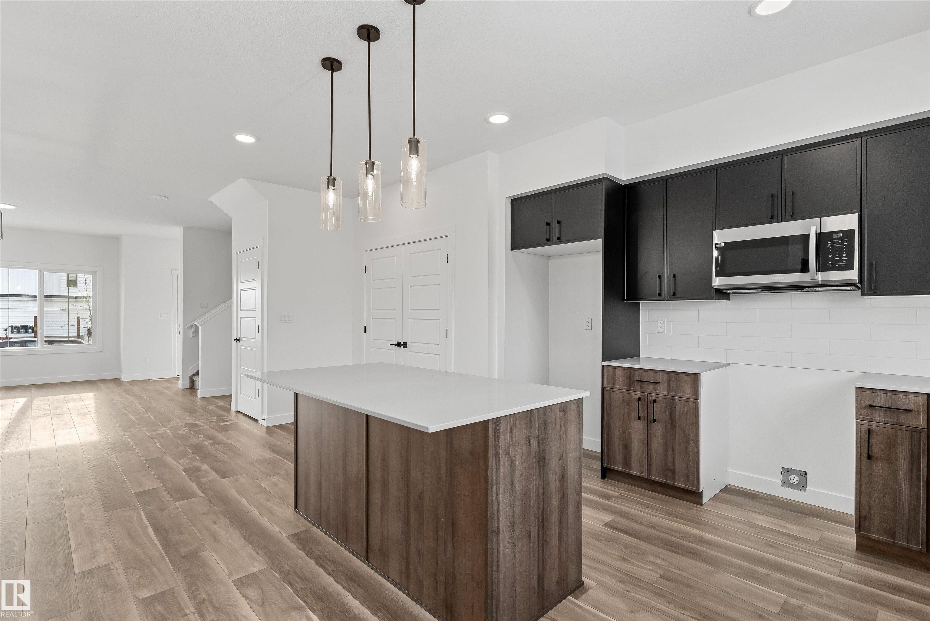 Photo 9 at 1216 Mcleod Avenue, Easton, Spruce Grove