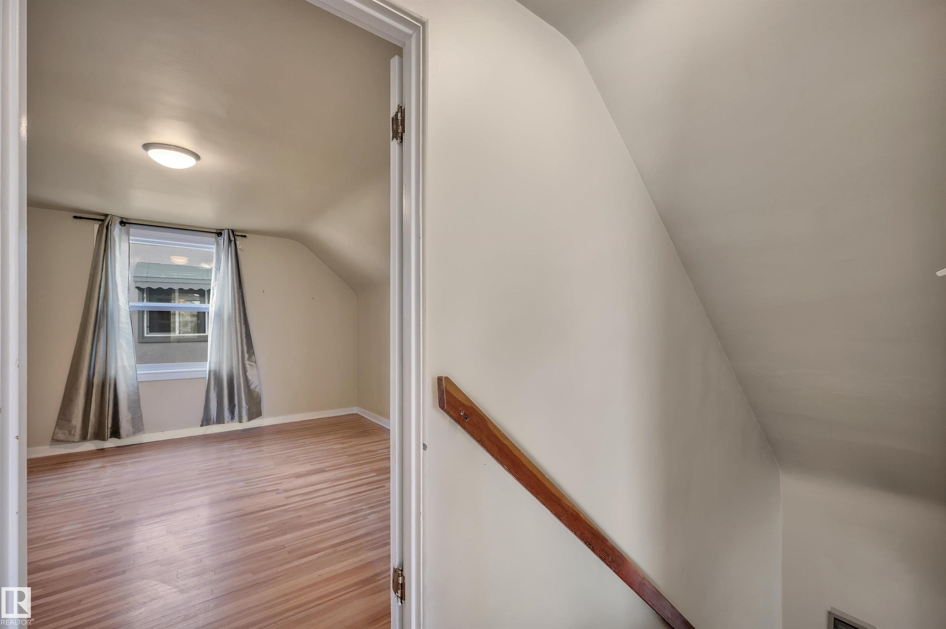 Photo 28 at 6803 112a Street NW, Parkallen, Edmonton