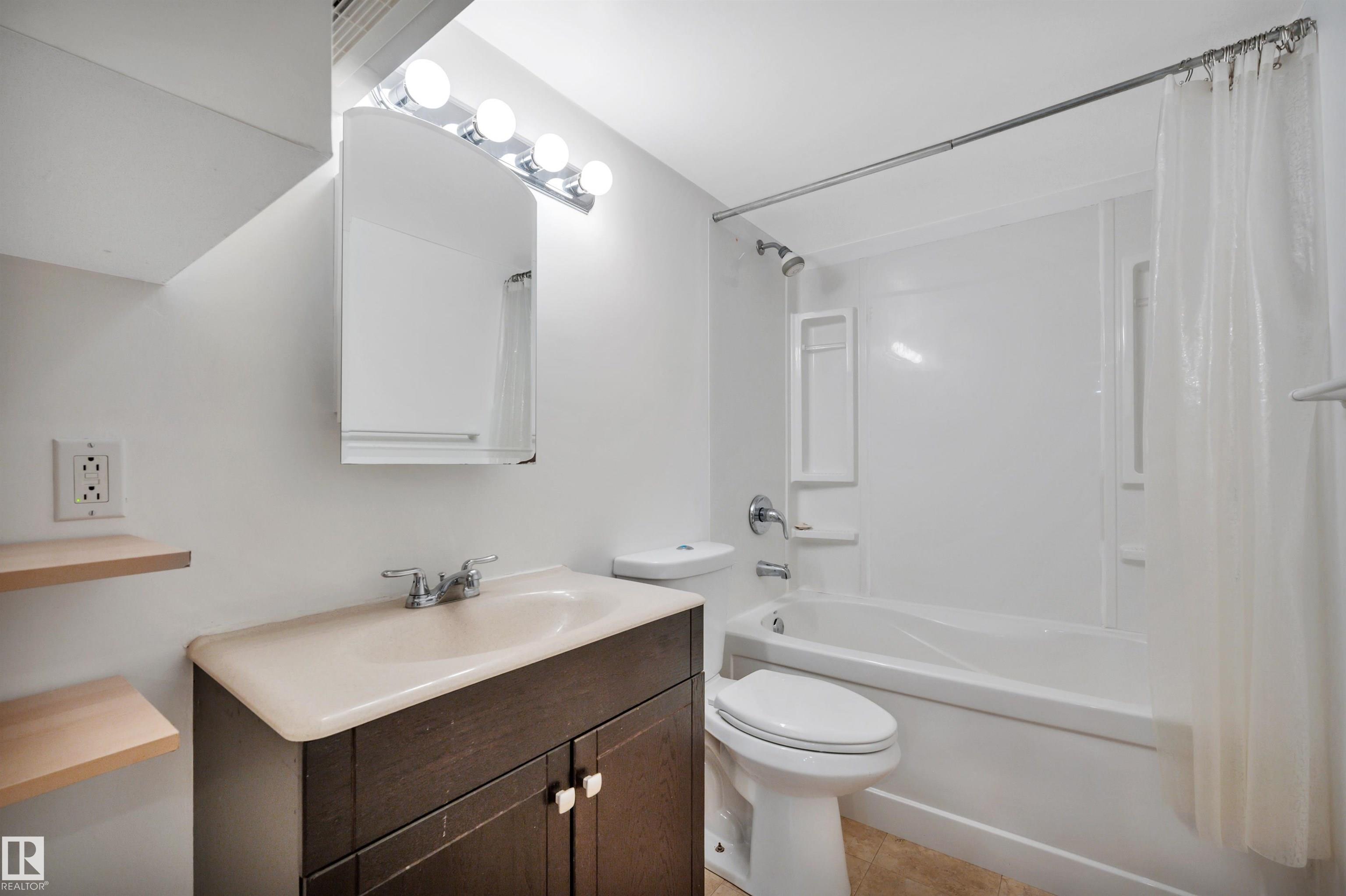 Photo 39 at 6803 112a Street NW, Parkallen, Edmonton