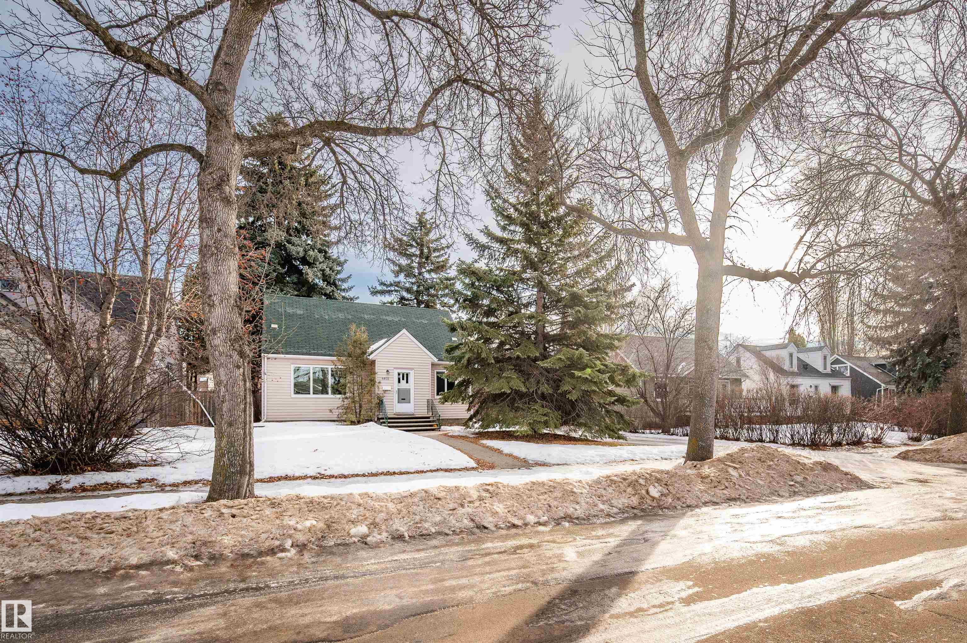 Photo 57 at 6803 112a Street NW, Parkallen, Edmonton