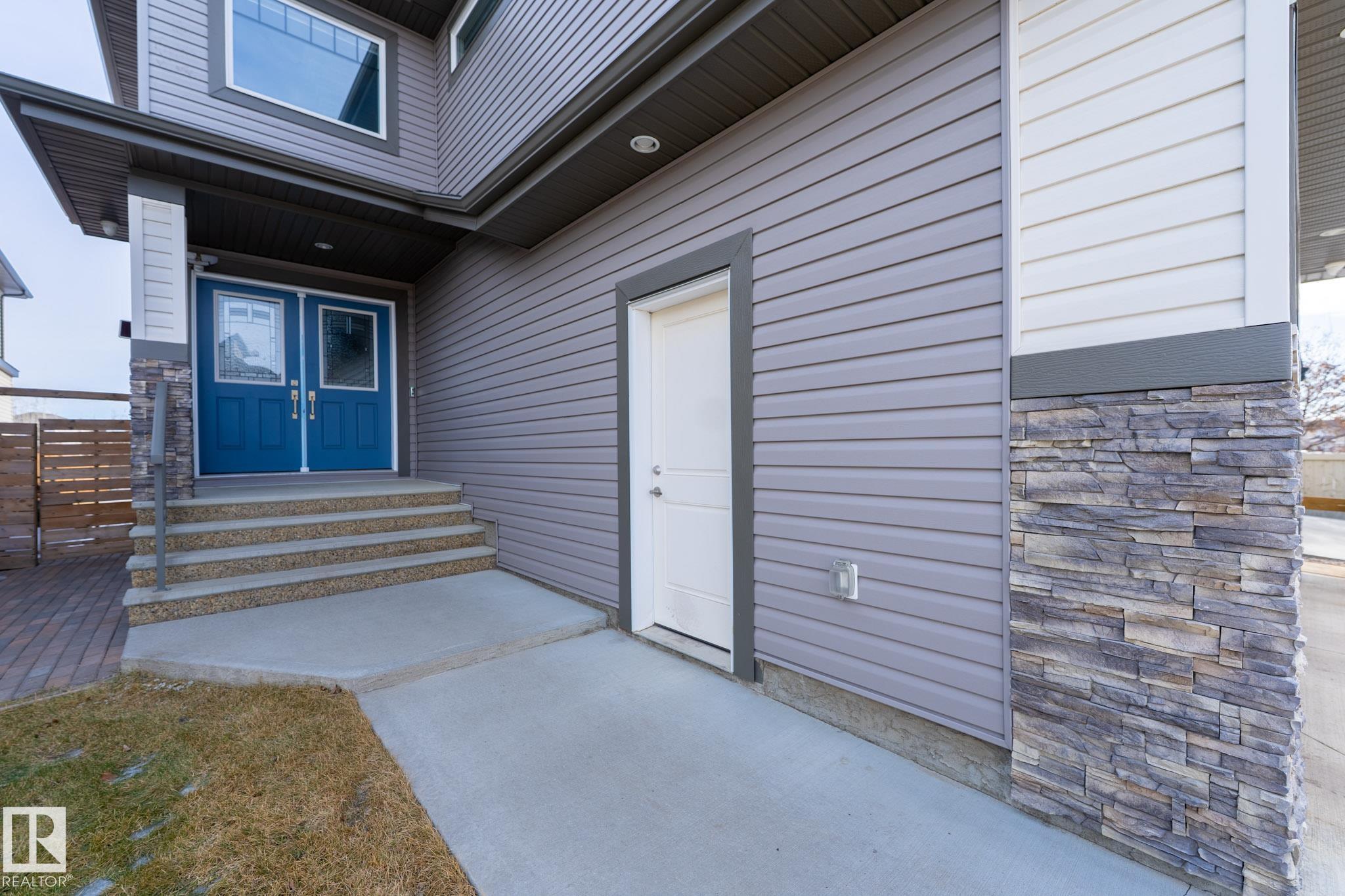 3623 8 Street NW, Maple Crest, Edmonton