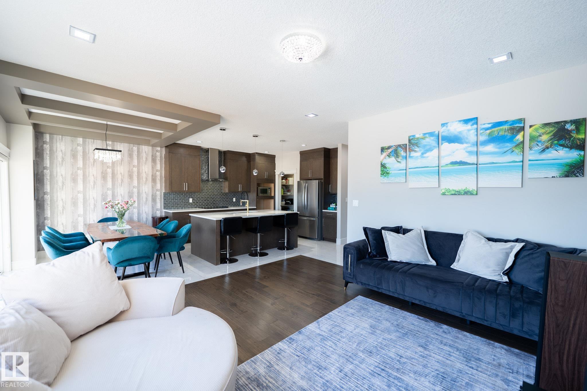 Photo 13 at 3623 8 Street NW, Maple Crest, Edmonton