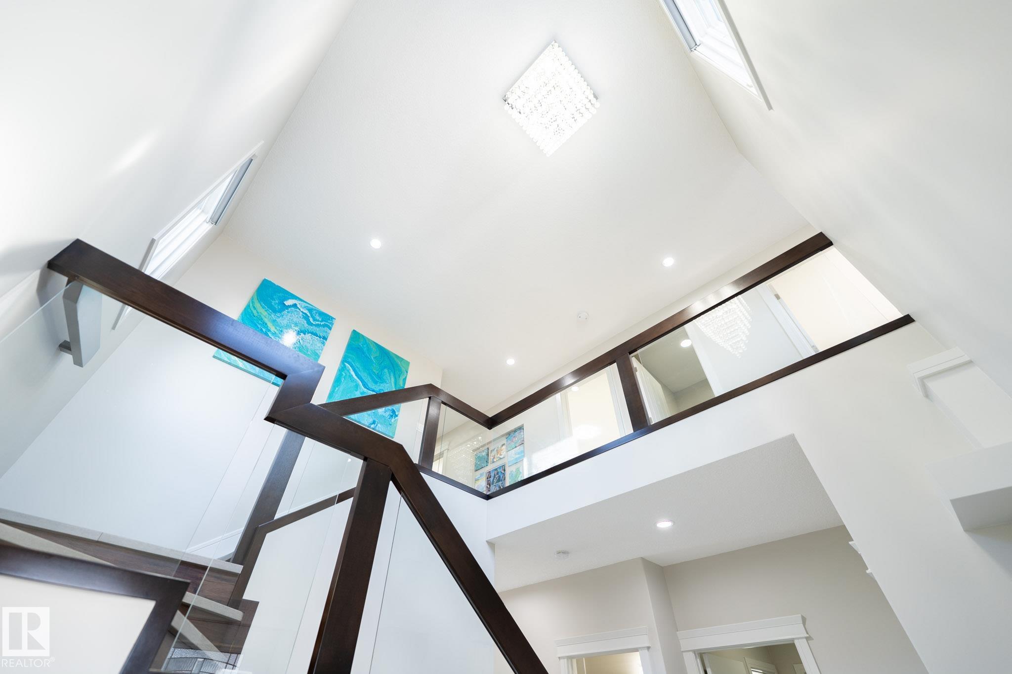 Photo 20 at 3623 8 Street NW, Maple Crest, Edmonton