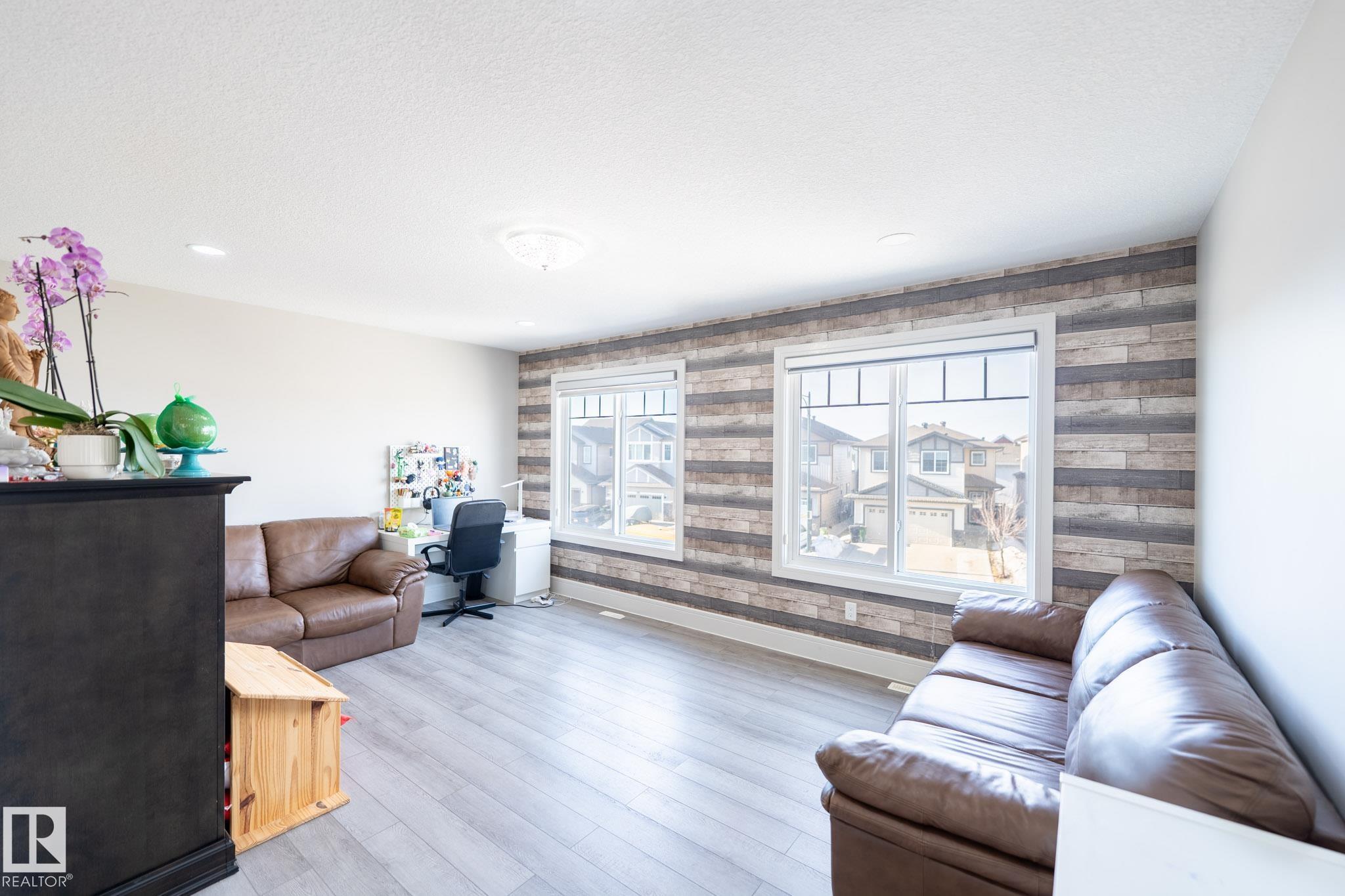 Photo 34 at 3623 8 Street NW, Maple Crest, Edmonton