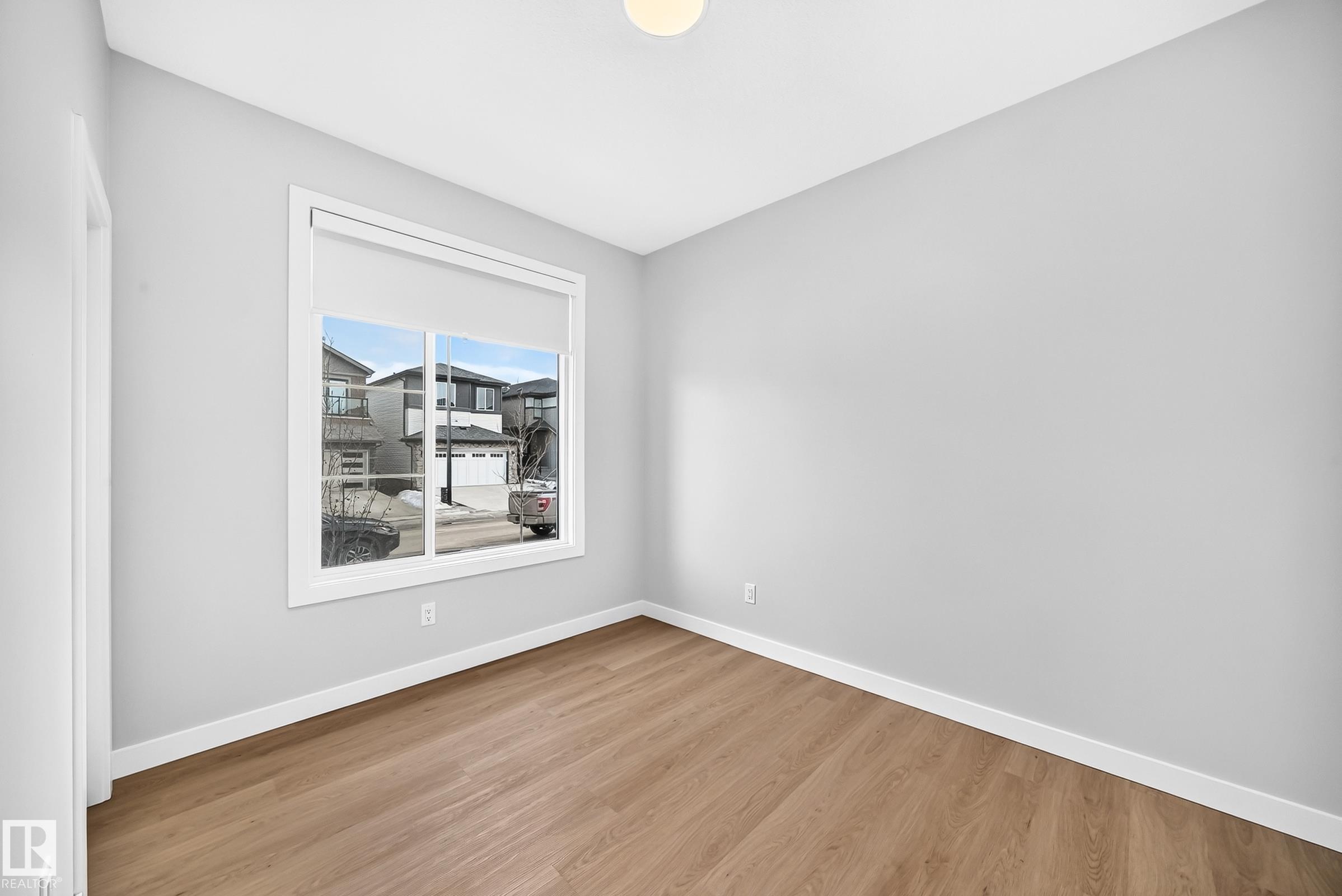 https://zimg.paragon.ice.com/ParagonImages/Property/PM/RAE/225386237/21/0/0/2ee1a1a0ebe2913dbec67166137e5e06/1/cdf1233d1fd6a77a37ec516fa3bcc666/225386237-c104ebbb-4881-4e06-b115-ee1f5e898980.JPG