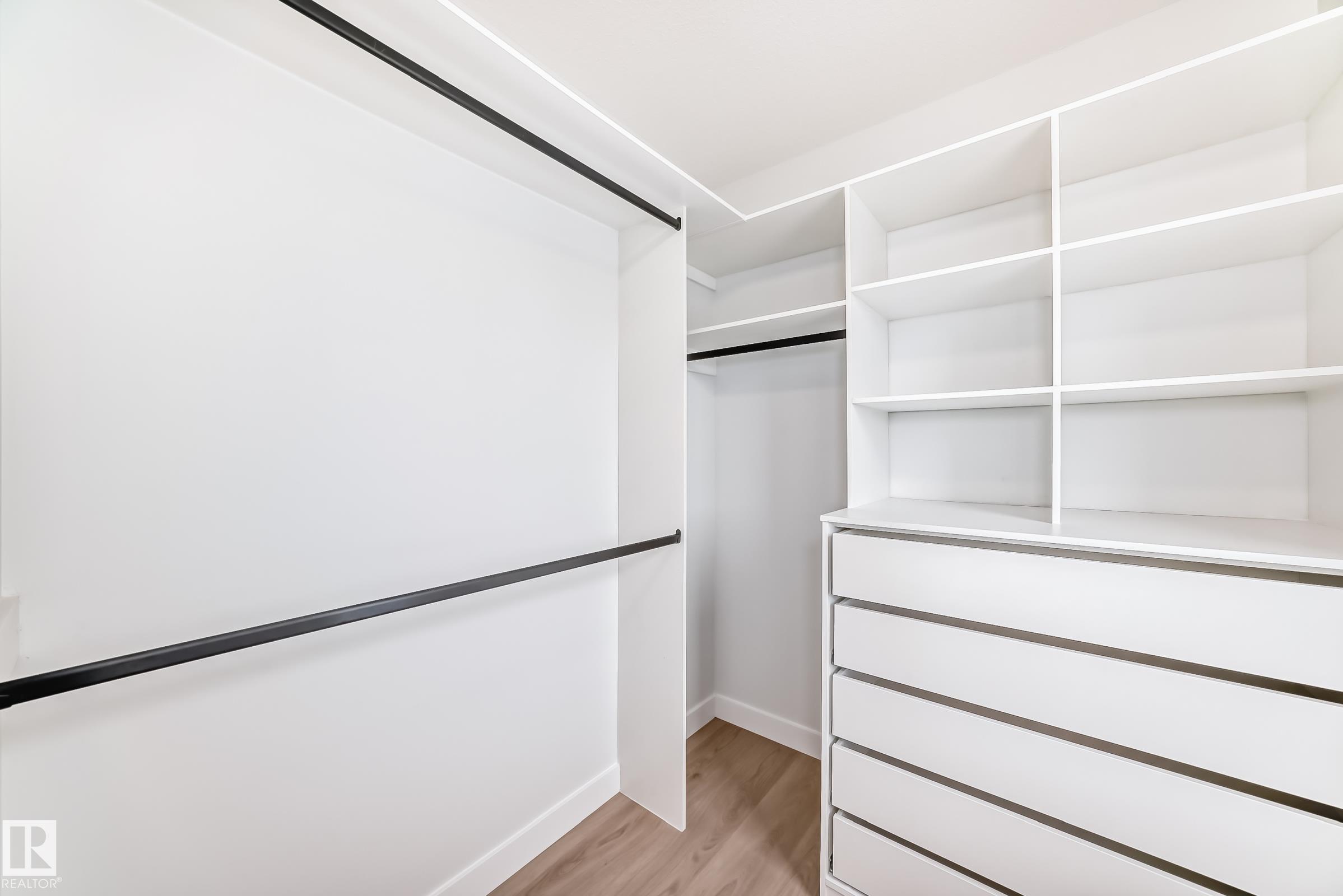 https://zimg.paragon.ice.com/ParagonImages/Property/PM/RAE/225386237/23/0/0/da7f17b7581711724a58c73b4f4f181a/1/cdf1233d1fd6a77a37ec516fa3bcc666/225386237-8f5eee50-189e-49f8-b578-8a5d10033afe.JPG