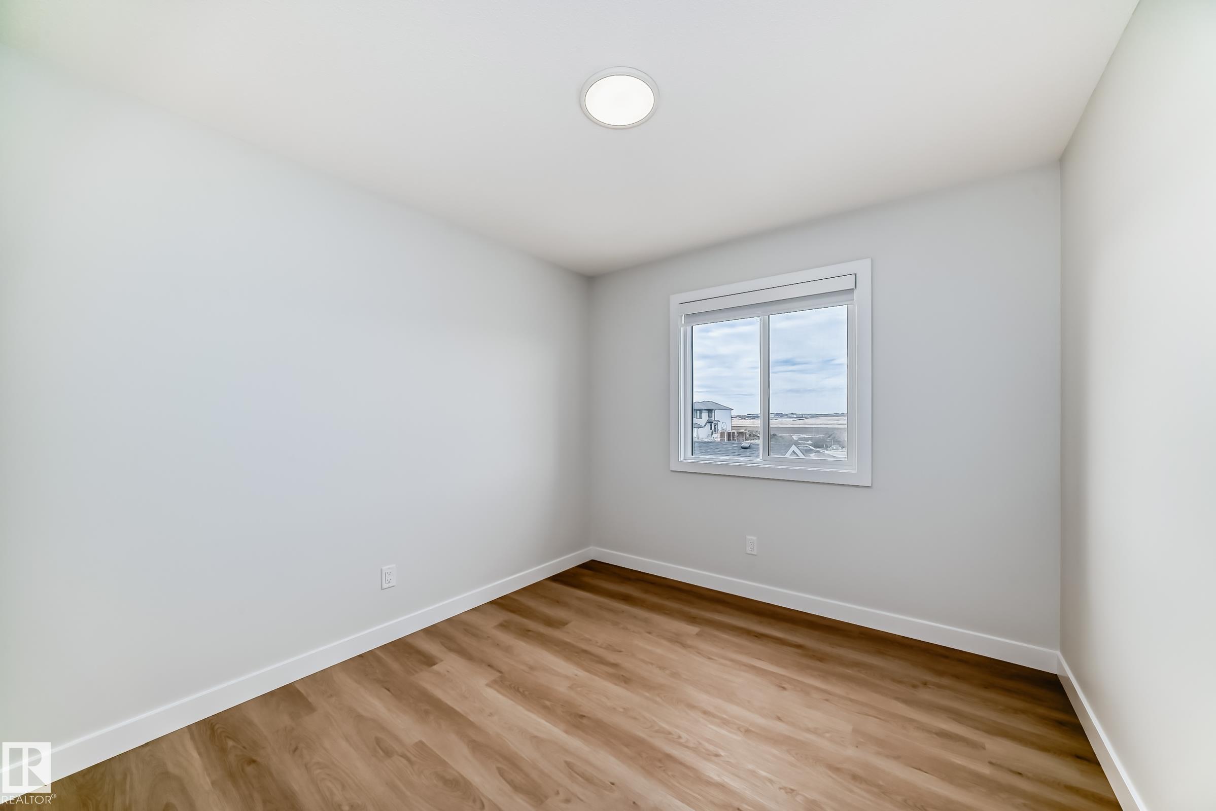 https://zimg.paragon.ice.com/ParagonImages/Property/PM/RAE/225386237/25/0/0/e66e531f0ab587f6fb6870824810697c/1/cdf1233d1fd6a77a37ec516fa3bcc666/225386237-5be9e7cd-9c49-40c5-885c-7010e66bb885.JPG
