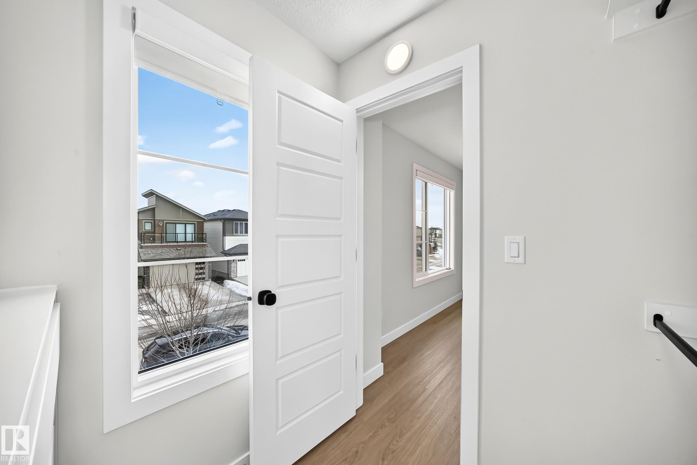 https://zimg.paragon.ice.com/ParagonImages/Property/PM/RAE/225386237/28/0/0/4321909e7a5185f703390bcc3017896b/1/cdf1233d1fd6a77a37ec516fa3bcc666/225386237-180d97b5-afff-471d-9b26-3ad65d4c5ee3.JPG