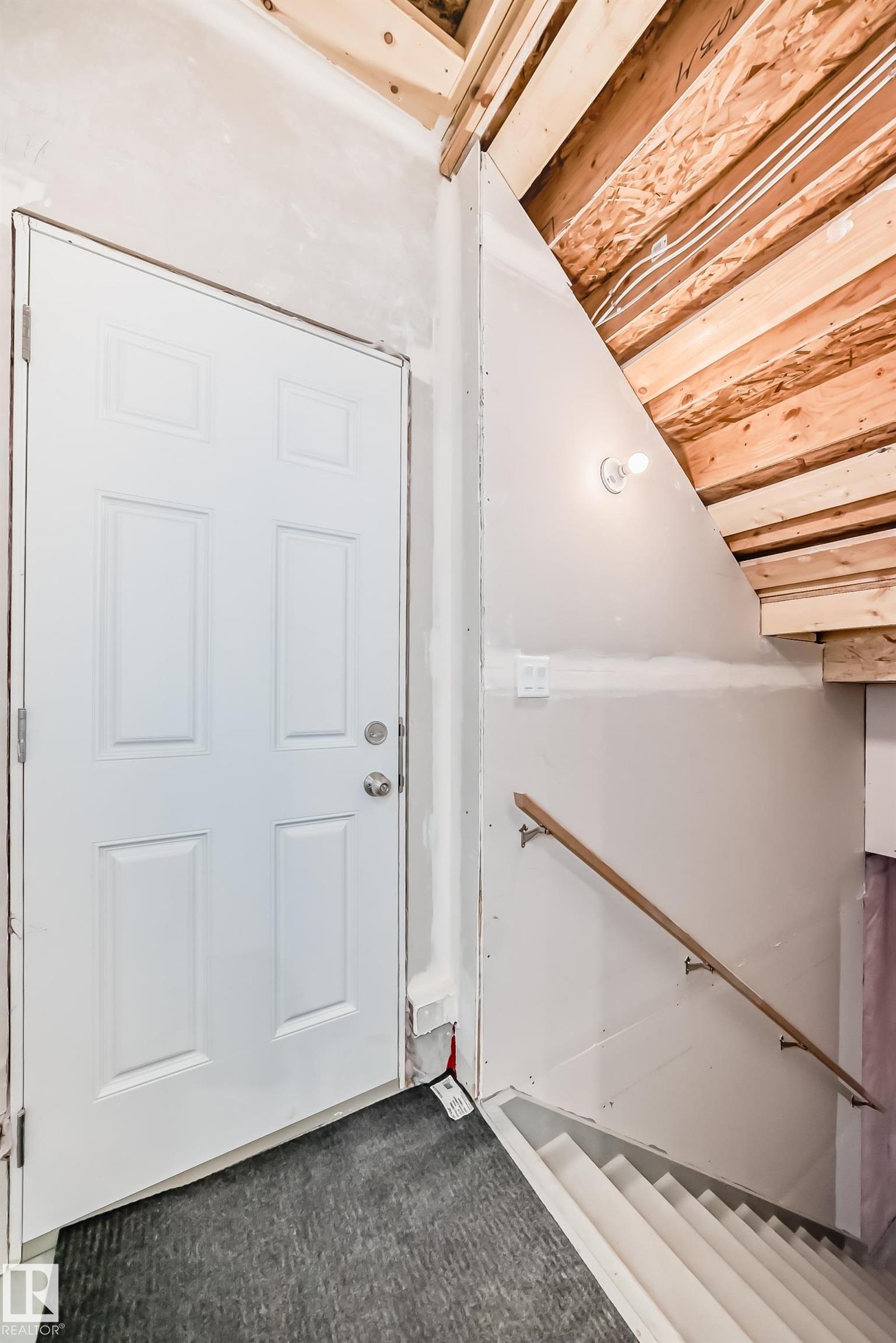 https://zimg.paragon.ice.com/ParagonImages/Property/PM/RAE/225386237/28/0/0/8a602bd6bfccc2039ebe1b7fc15c5aa2/1/cdf1233d1fd6a77a37ec516fa3bcc666/225386237-4f2b8ab6-0aec-4645-8091-57b6e9d4a362.JPG