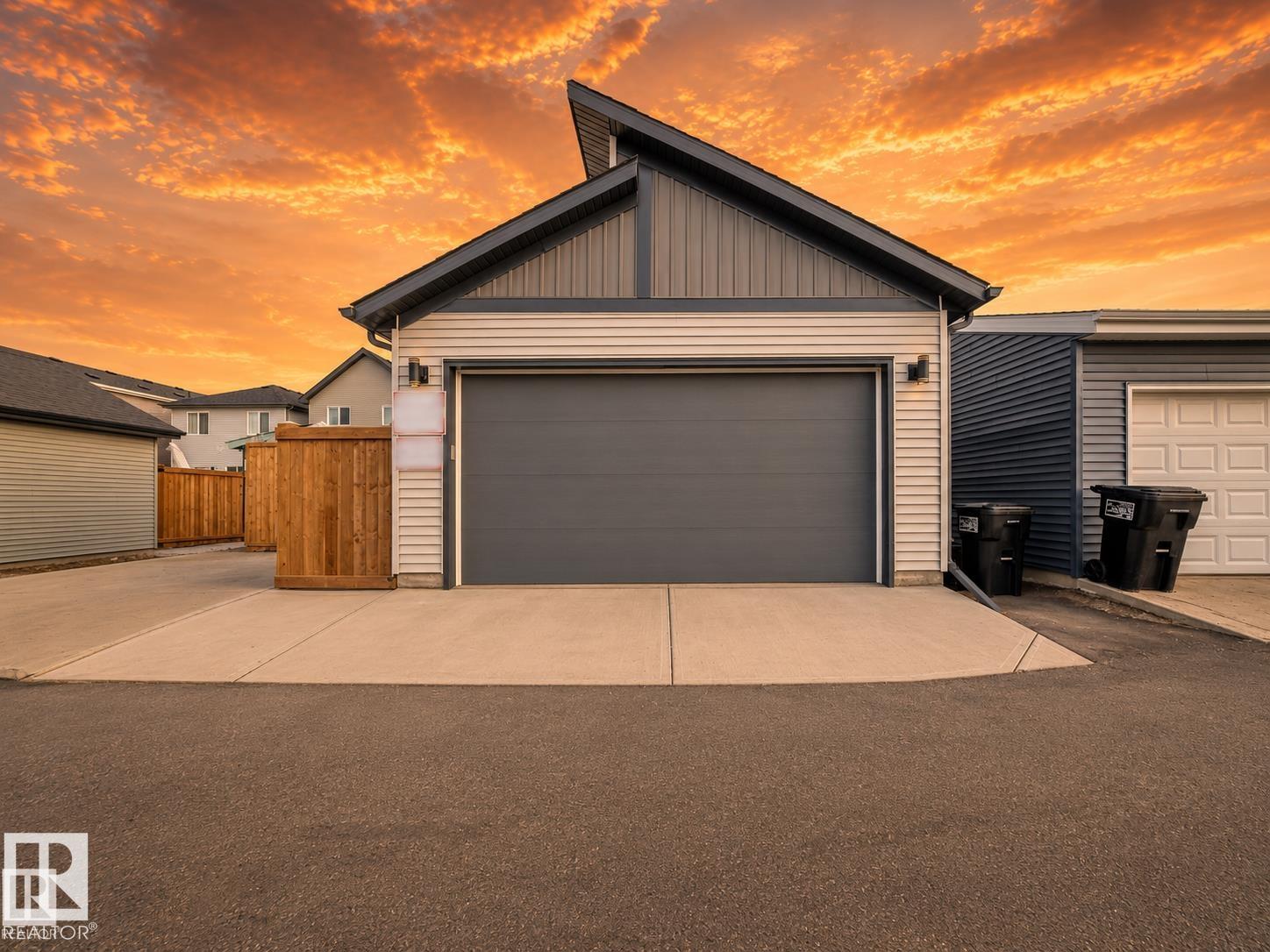 https://zimg.paragon.ice.com/ParagonImages/Property/PM/RAE/225386237/32/0/0/33fabaeddf372182dbe56a5f67e3a3b6/1/cdf1233d1fd6a77a37ec516fa3bcc666/225386237-54cbcea3-7010-4c60-a284-9ac42e1826cd.JPG