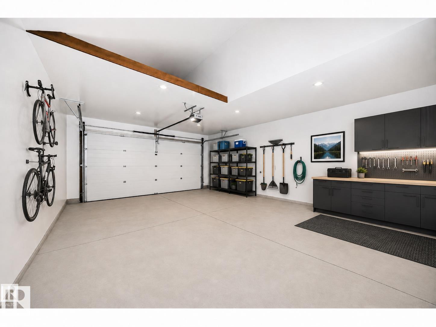 https://zimg.paragon.ice.com/ParagonImages/Property/PM/RAE/225386237/38/0/0/801ef734323cece792ac00466b6d1a8e/1/cdf1233d1fd6a77a37ec516fa3bcc666/225386237-63a38b1f-2ef5-4fc9-88af-b3badd8342b9.JPG