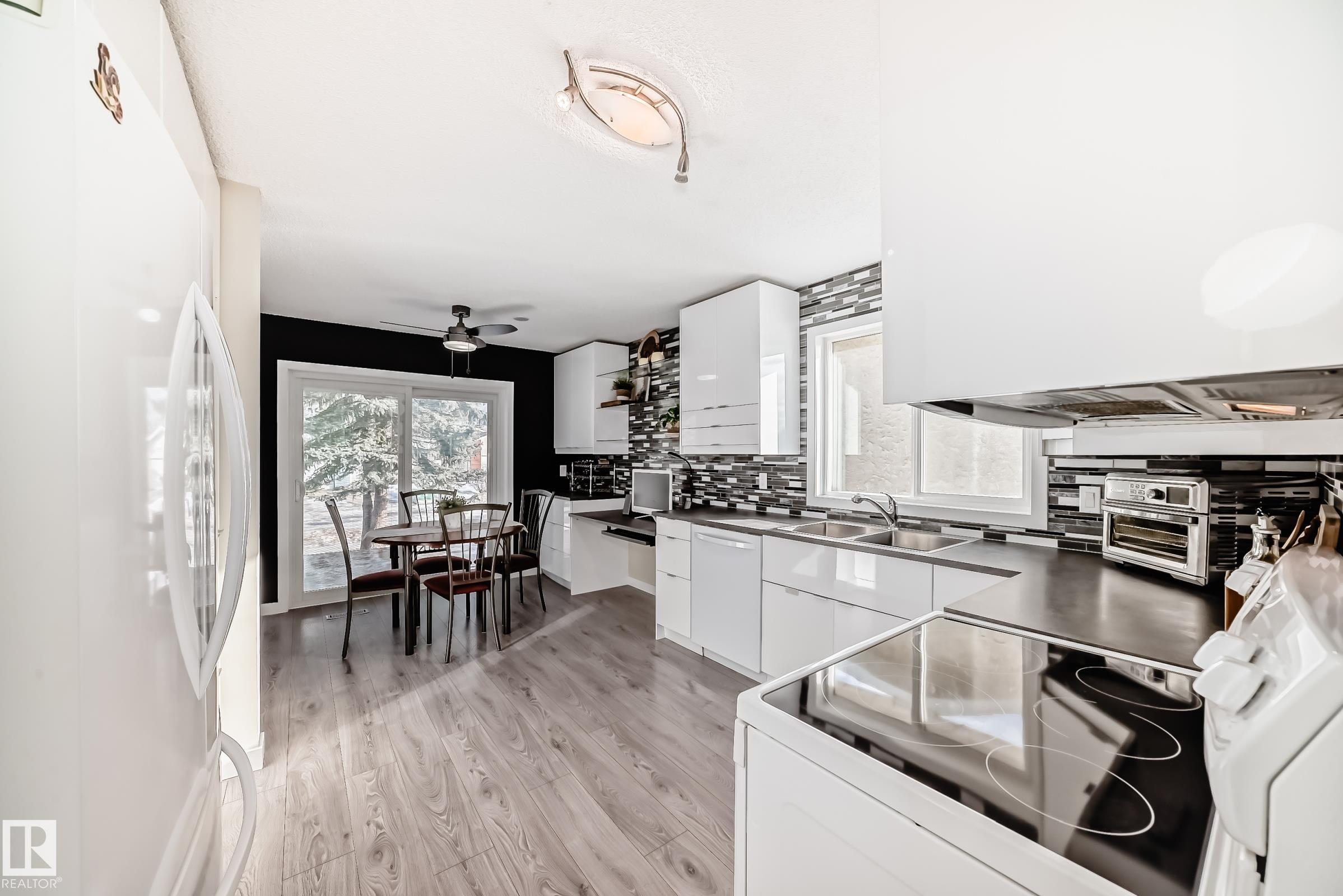 Photo 12 at 6111 18 Avenue NW, Meyokumin, Edmonton