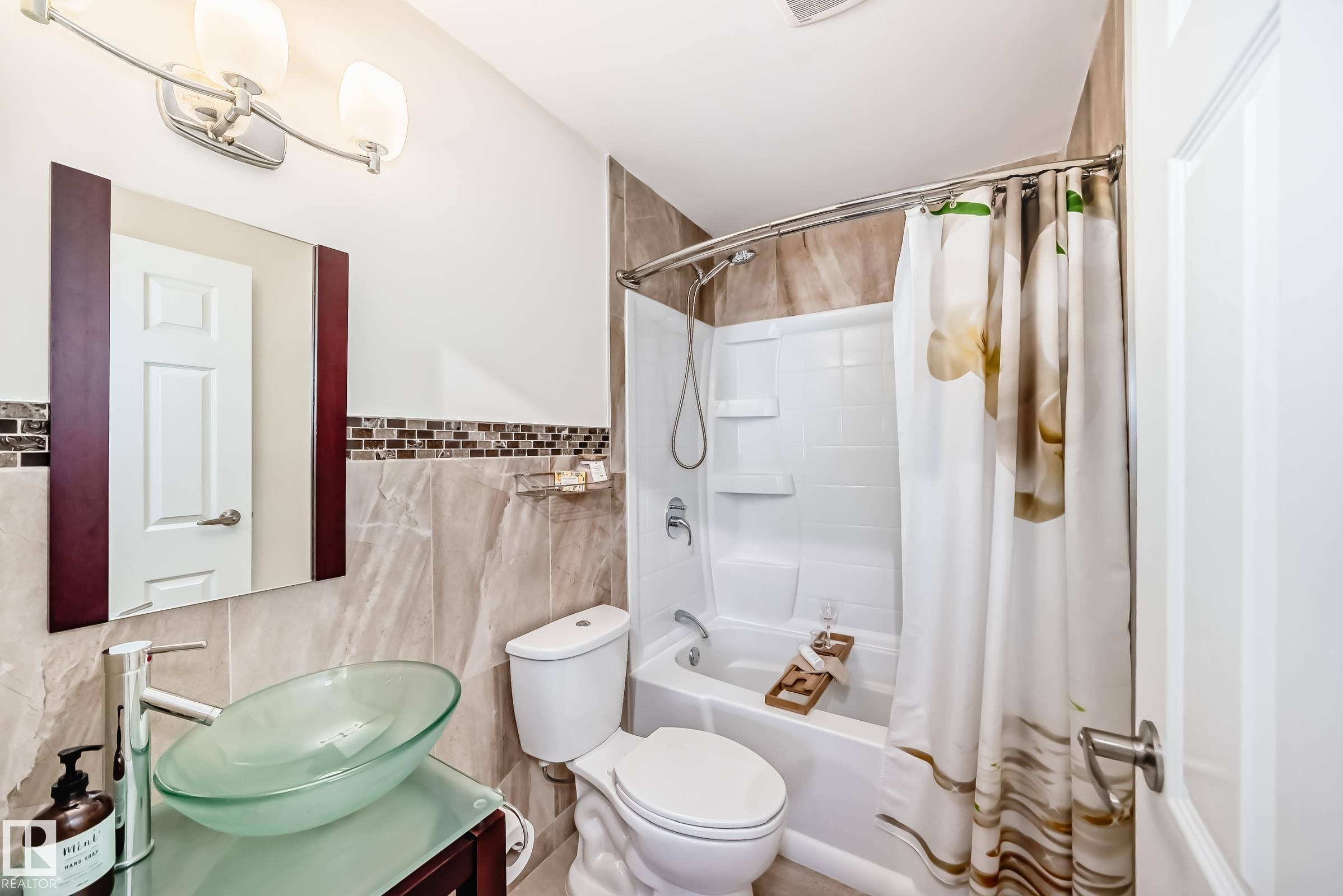 Photo 22 at 6111 18 Avenue NW, Meyokumin, Edmonton