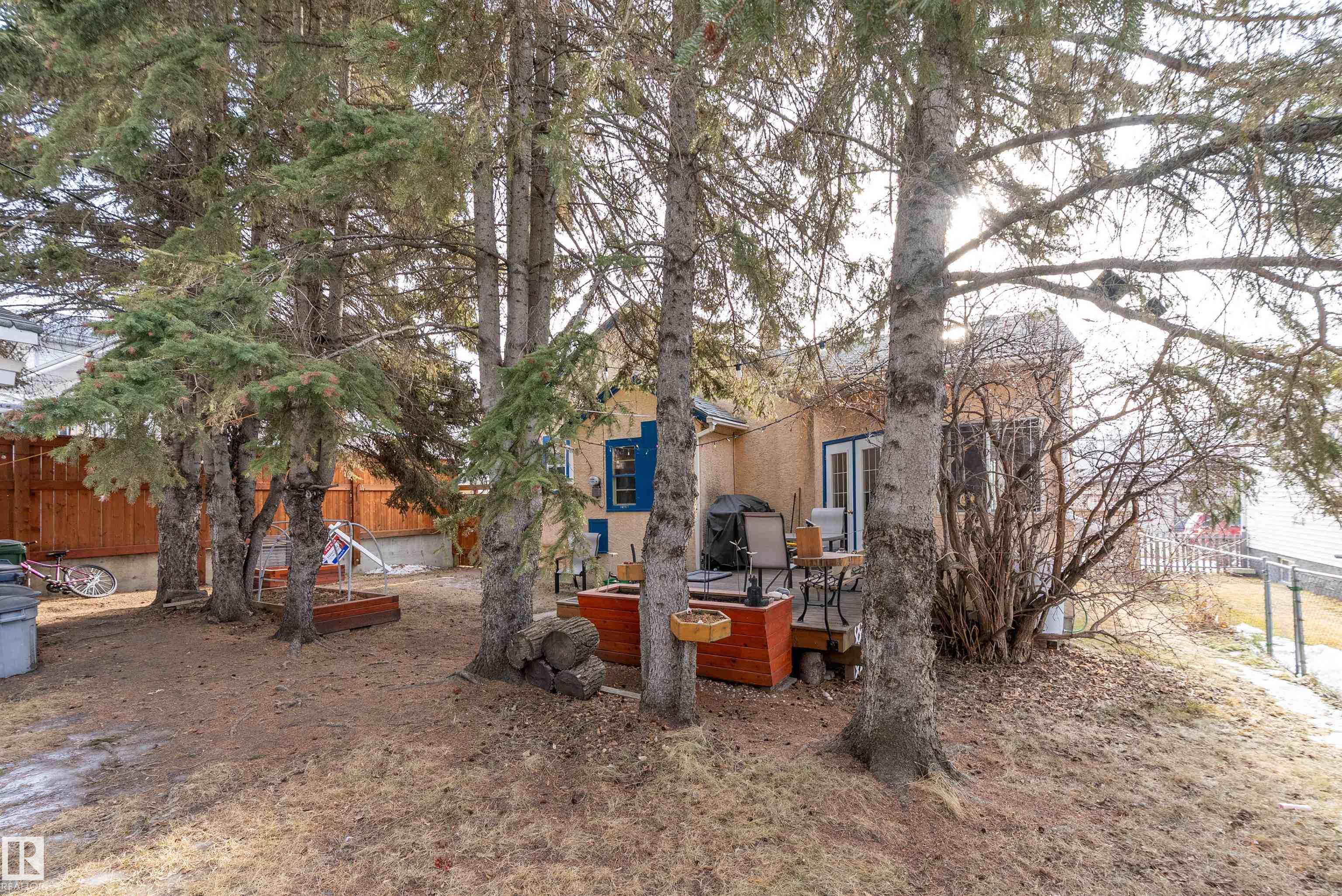 Photo 36 at 4426 53 Avenue, North Telford, Leduc