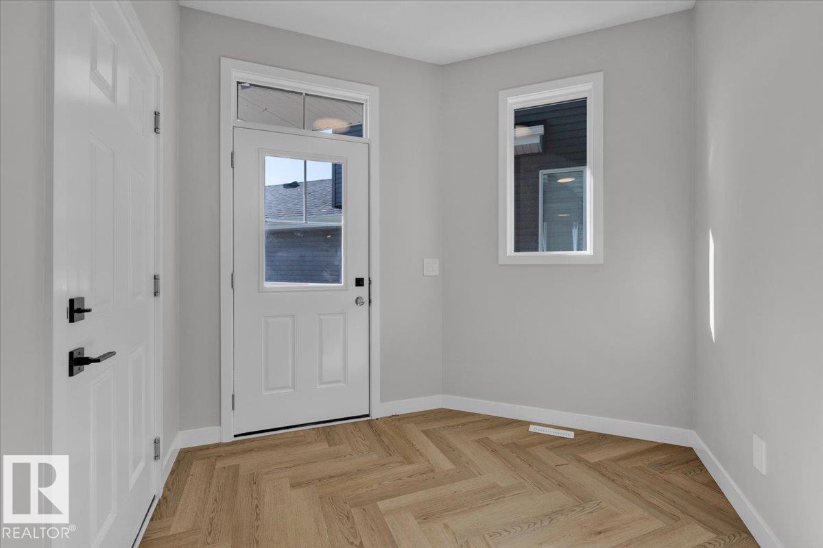 8290 Kiriak Loop SW, Keswick, Edmonton