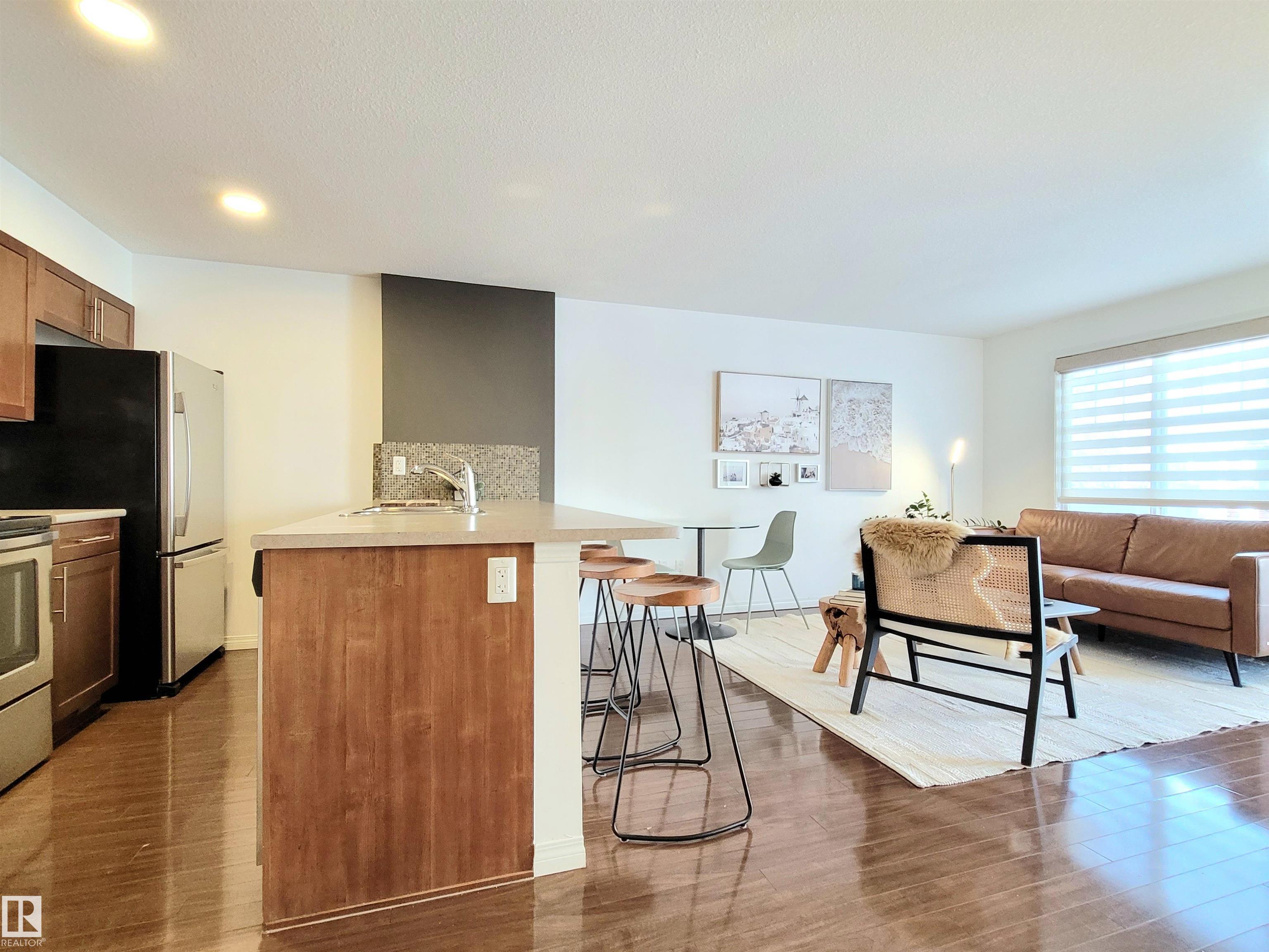 https://zimg.paragon.ice.com/ParagonImages/Property/PM/RAE/225386272/12/0/0/31c42c7656162de1ea3675fa91d18f52/1/0904ec114ef3450b04648501c438a141/225386272-3ee247d9-1f12-445d-9e21-3e78d37e13d7.JPG
