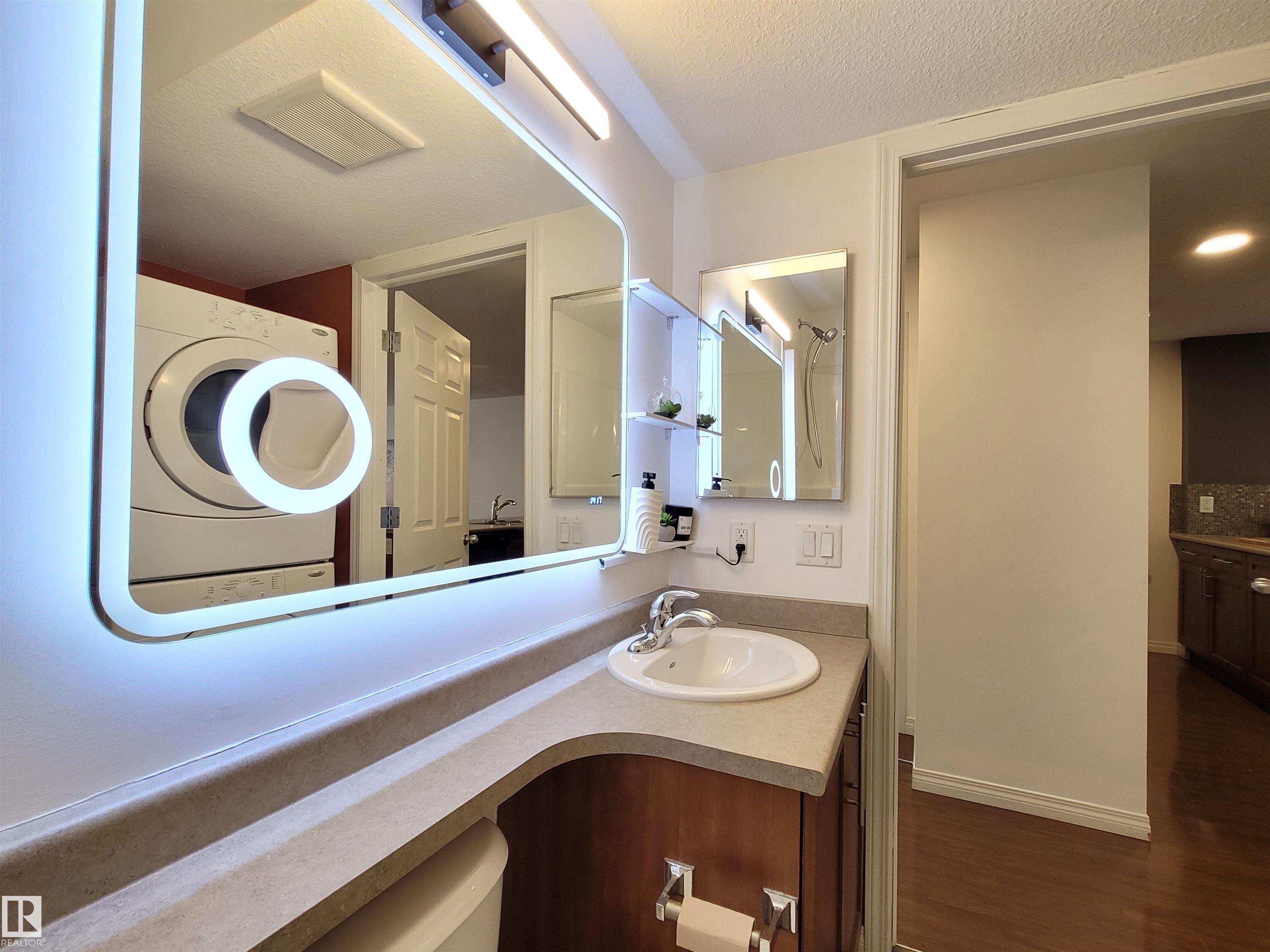 https://zimg.paragon.ice.com/ParagonImages/Property/PM/RAE/225386272/22/0/0/08f042b91db85a3928ff6ffc44415295/1/0904ec114ef3450b04648501c438a141/225386272-67cf5a3e-5d9f-42f7-a15c-0f522ab43327.JPG