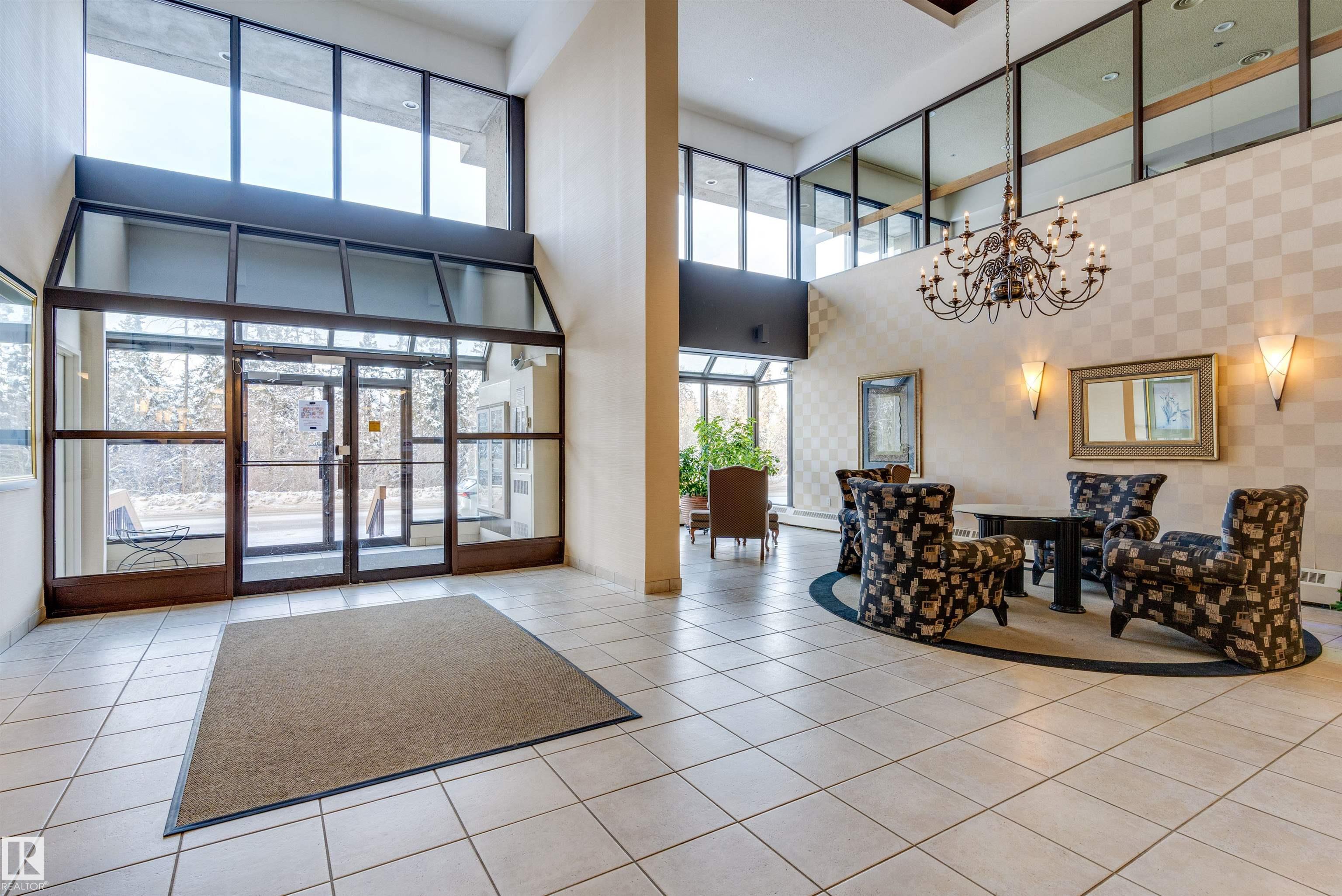 https://zimg.paragon.ice.com/ParagonImages/Property/PM/RAE/225386282/12/0/0/fd47241d11235eb234abac4d6dede215/1/d388c69825599d78d8515d0af01ee2a9/225386282-da9f82fb-eb12-4db9-9772-01dd10ad5c84.JPG