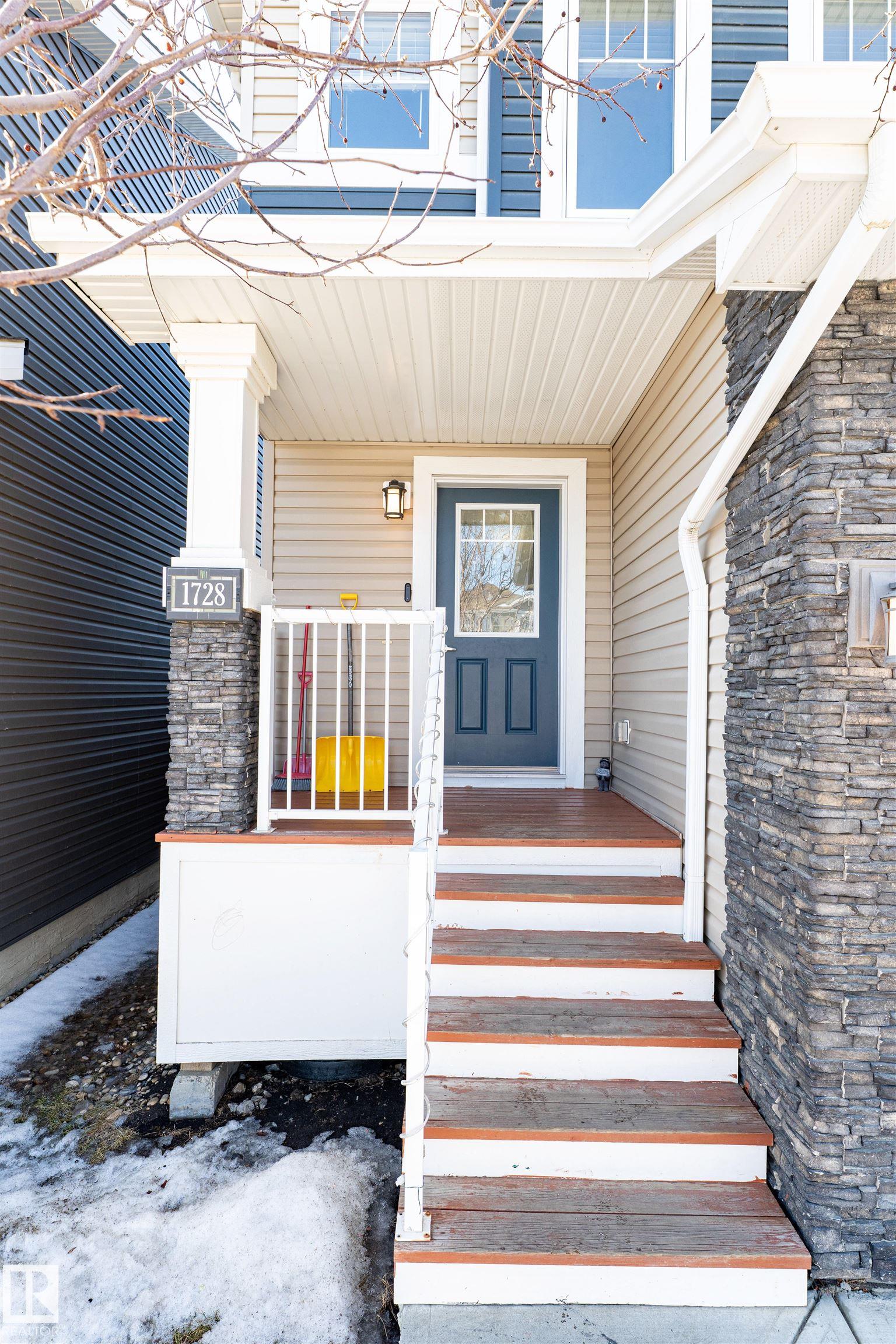 Photo 2 at 1728 167 Street SW, Glenridding Heights, Edmonton