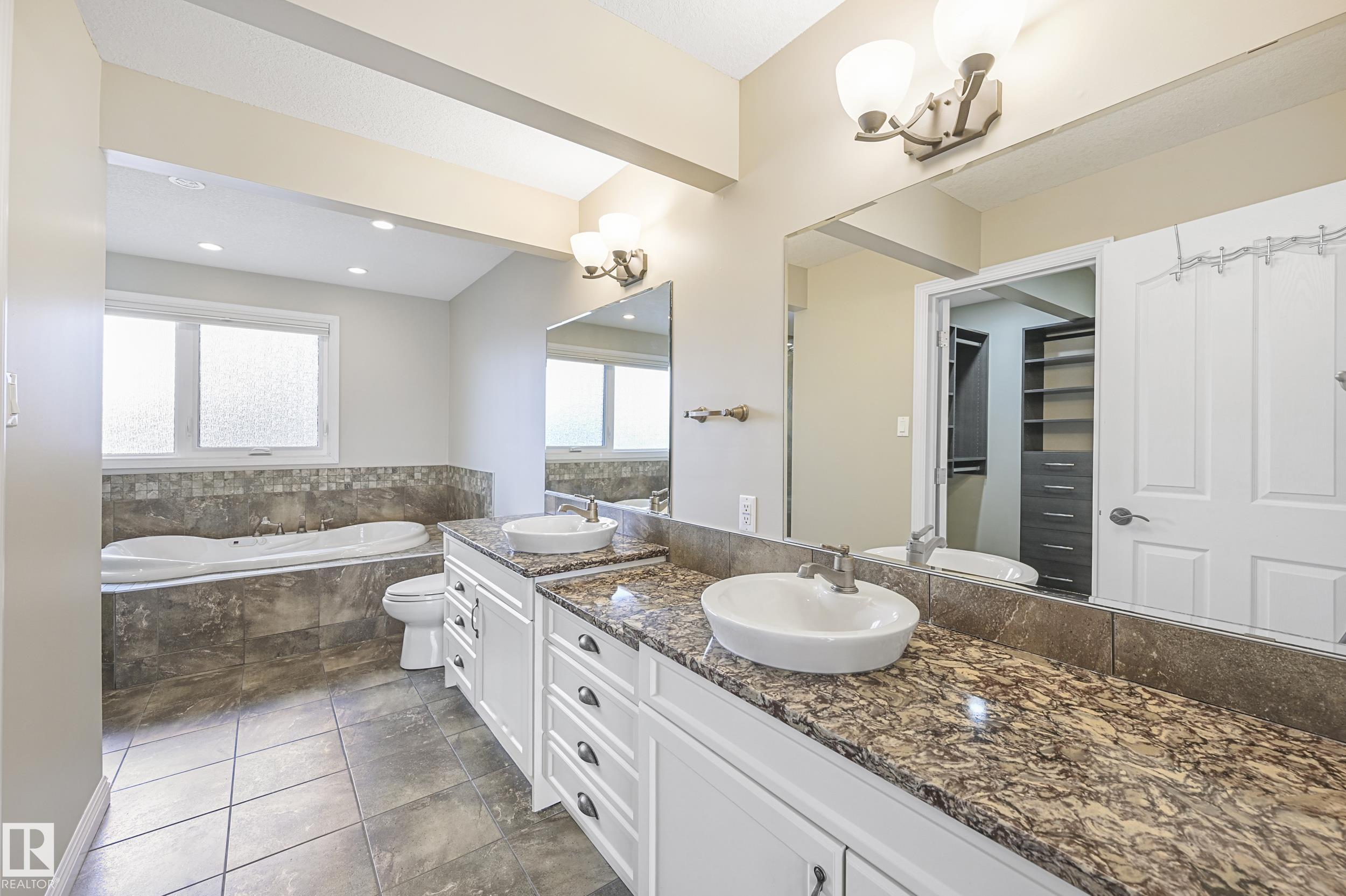 Photo 17 at 2 Westbrook Drive NW, Westbrook Estate, Edmonton