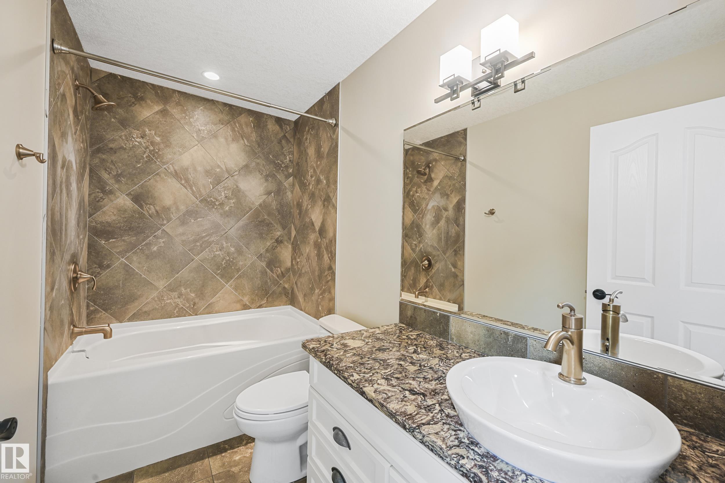 Photo 18 at 2 Westbrook Drive NW, Westbrook Estate, Edmonton