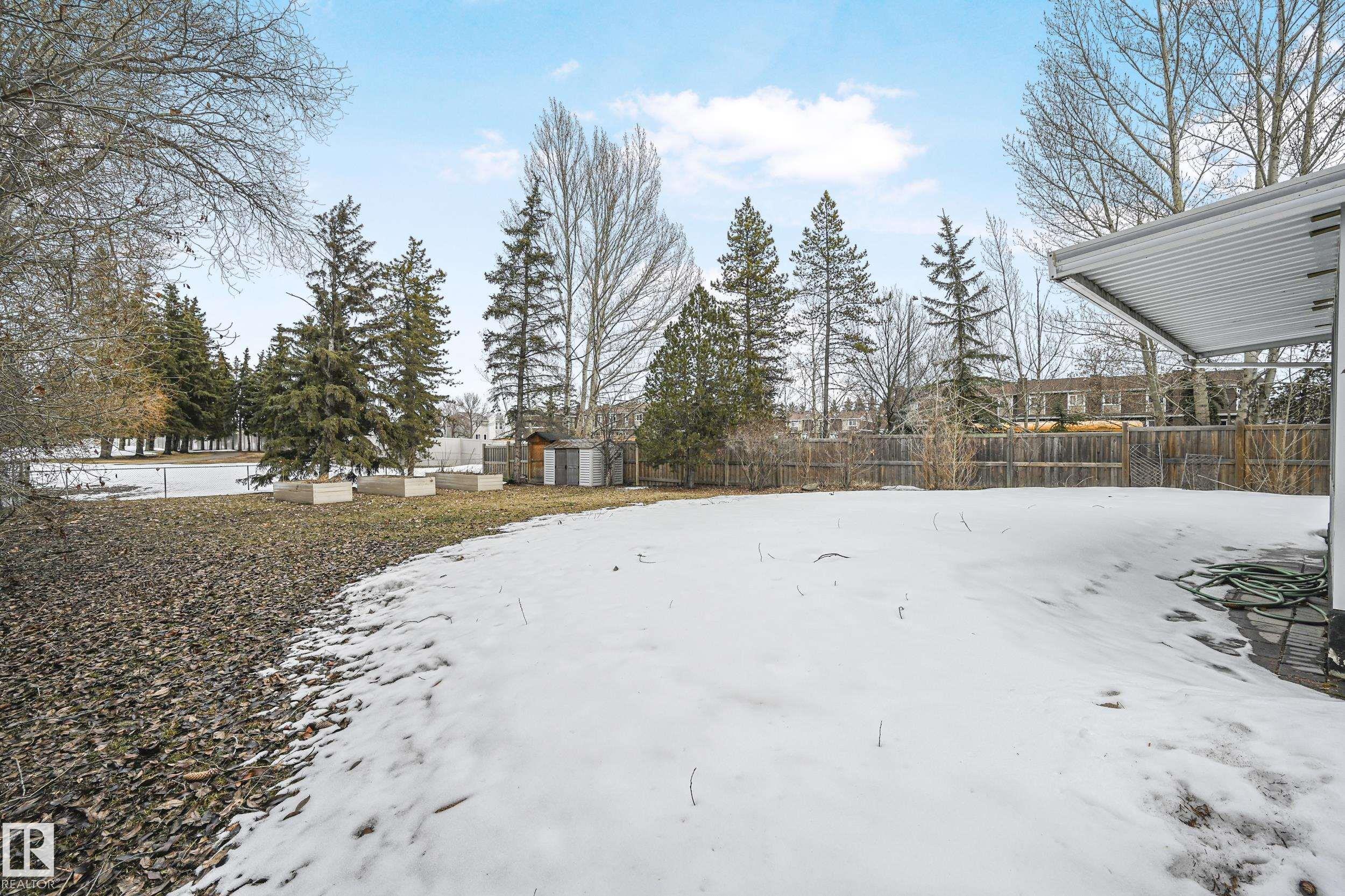 Photo 32 at 2 Westbrook Drive NW, Westbrook Estate, Edmonton