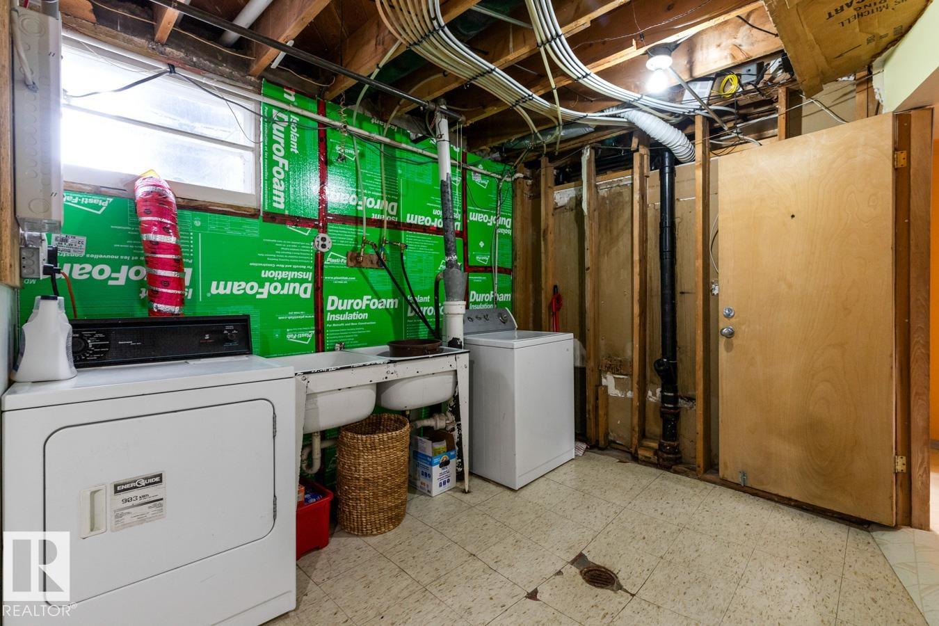 Photo 27 at 7708 78 Avenue NW, King Edward Park, Edmonton