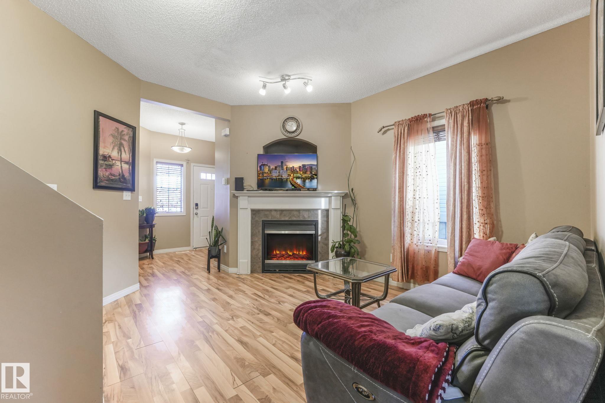 3993 Mcmullen Green green SW, Macewan, Edmonton