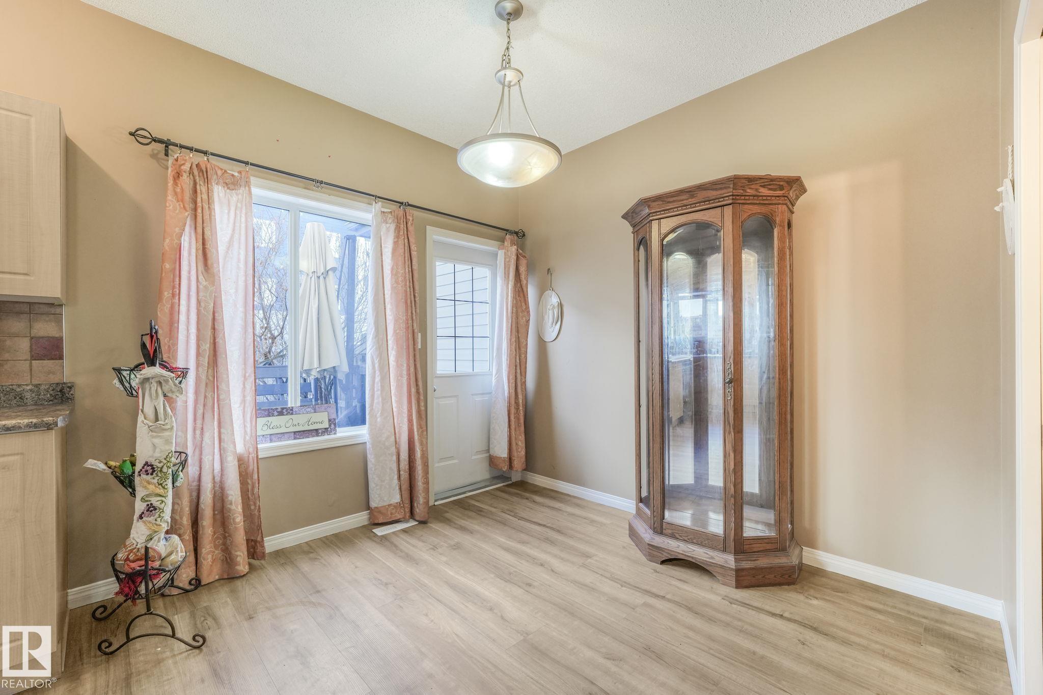 Photo 8 at 3993 Mcmullen Green green SW, Macewan, Edmonton