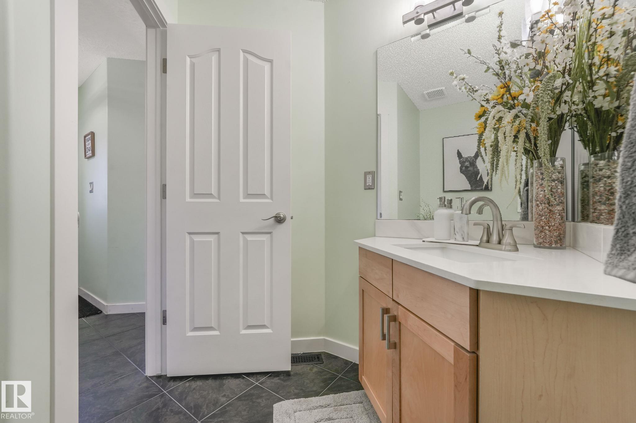 Photo 21 at 24 - 2419 133 Avenue NW, Kernohan, Edmonton