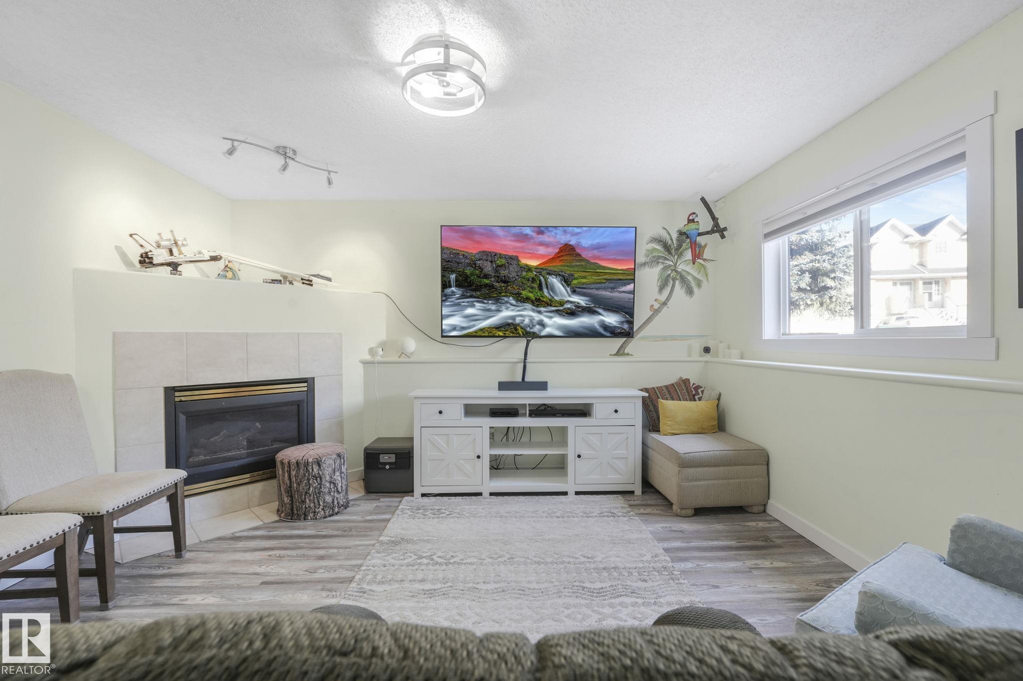 Photo 44 at 24 - 2419 133 Avenue NW, Kernohan, Edmonton