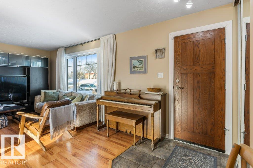 36 Sunset Boulevard, Sturgeon Heights, St. Albert