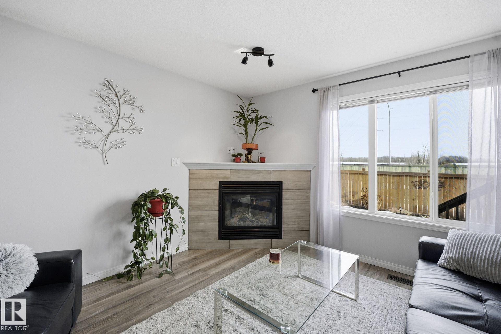 Photo 12 at 105 Graywood Mews, Graybriar, Stony Plain