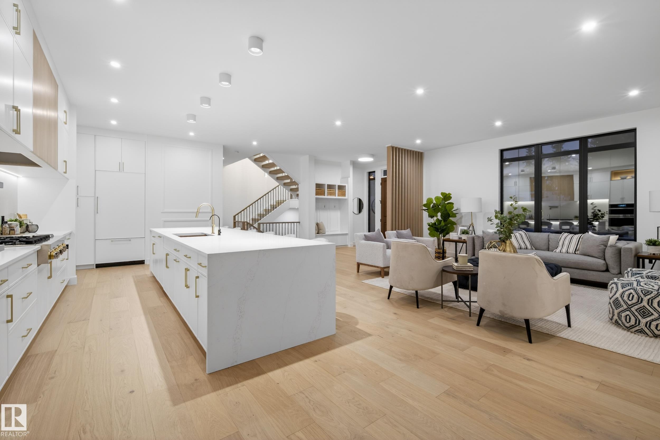 Photo 11 at 14320 Mackenzie Drive NW, Crestwood, Edmonton